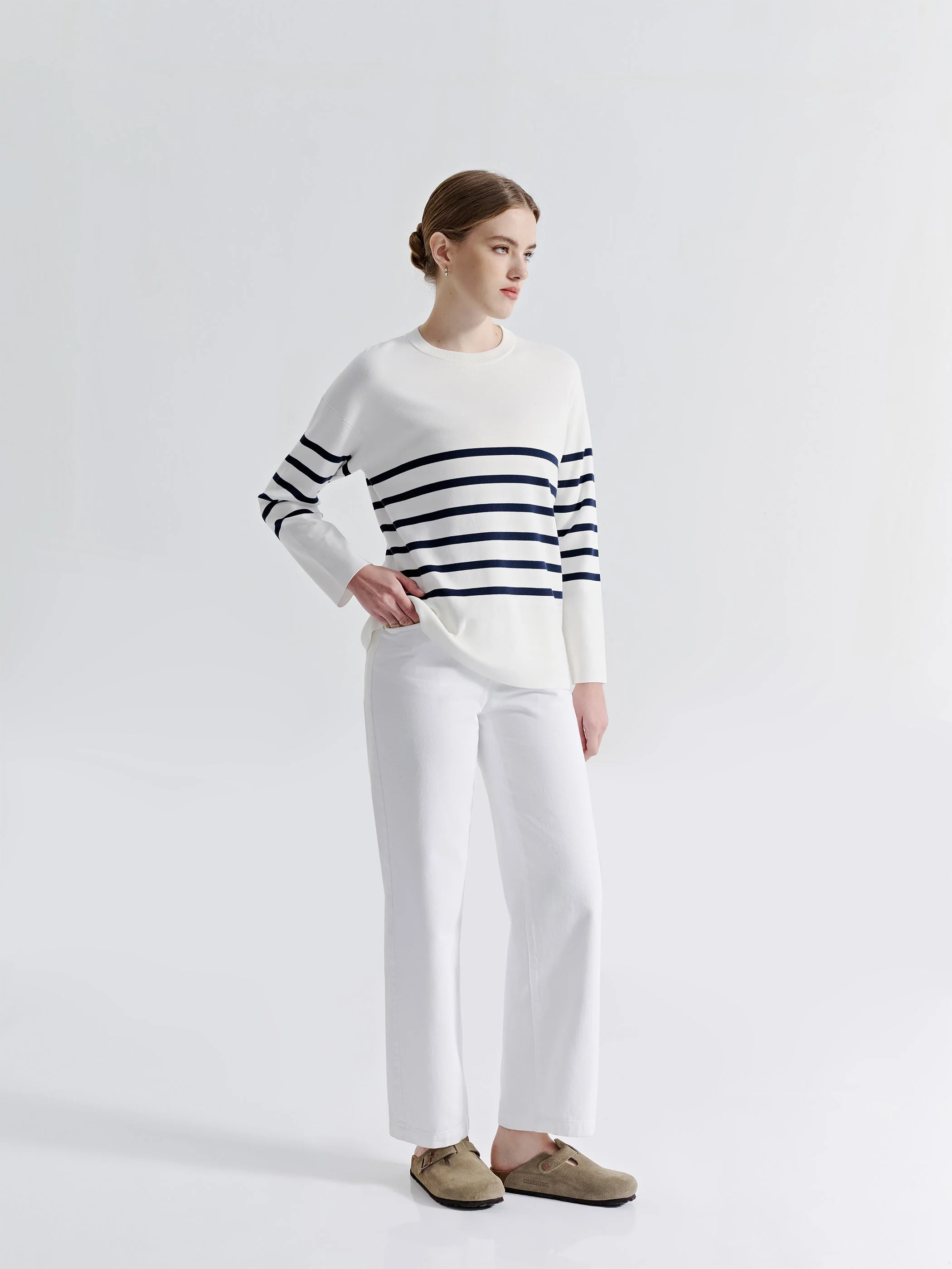 AMARA OVERSIZED CREW NECK STRIPED SWEATER - Image 5