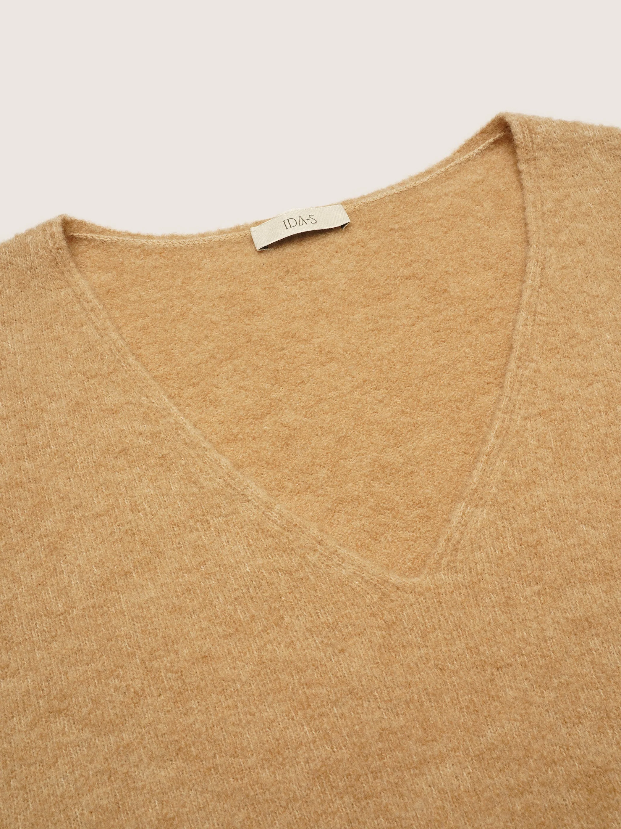 Andy Wool Pull over - Image 7