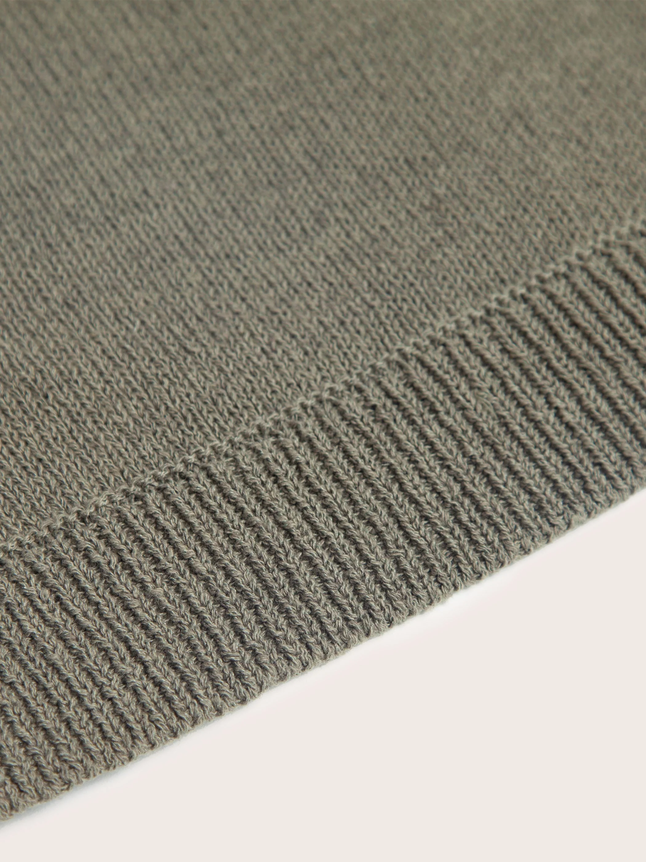 Ari Cropped Knit Tank Top - Image 10