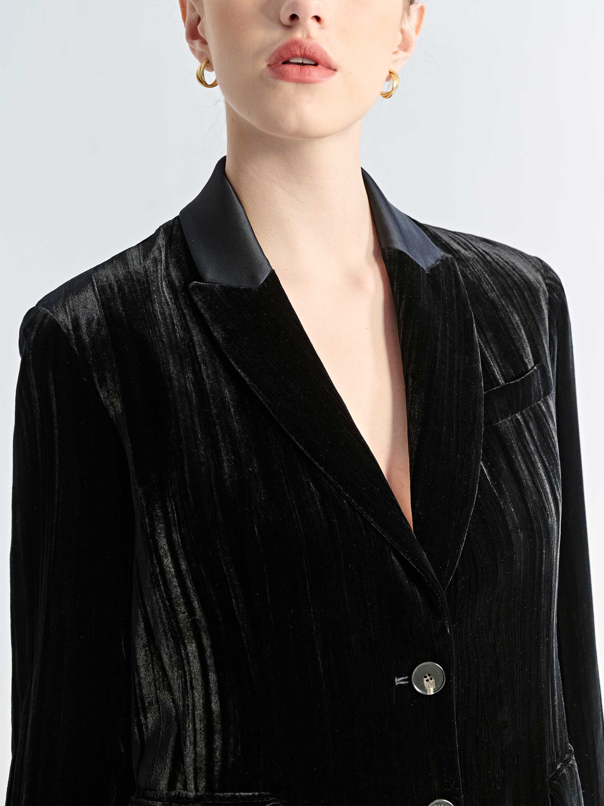 BUTTON FRONT VELVET BLAZER - Image 4