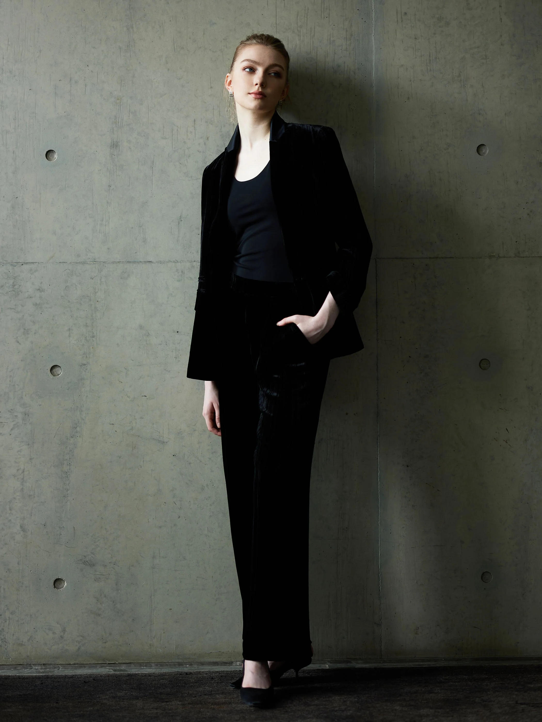 BUTTON FRONT VELVET BLAZER - Image 7