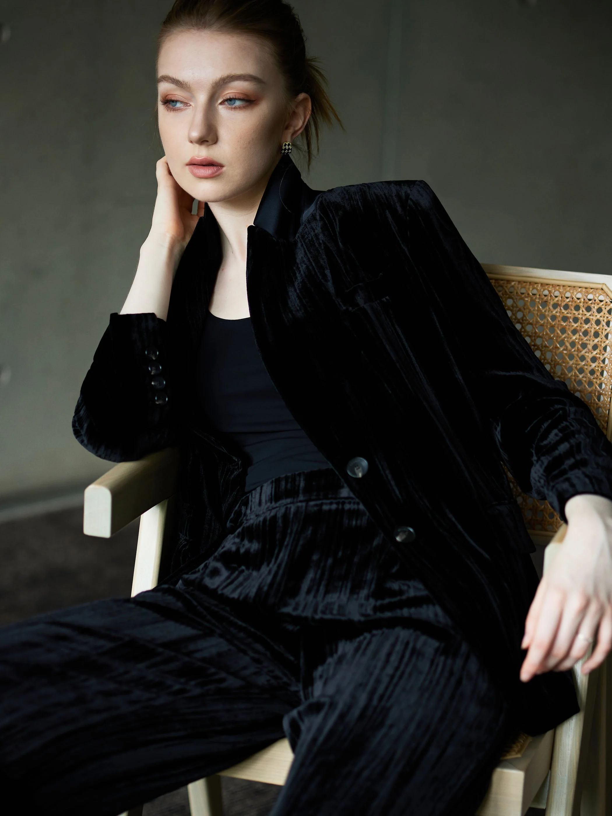 BUTTON FRONT VELVET BLAZER - Image 9