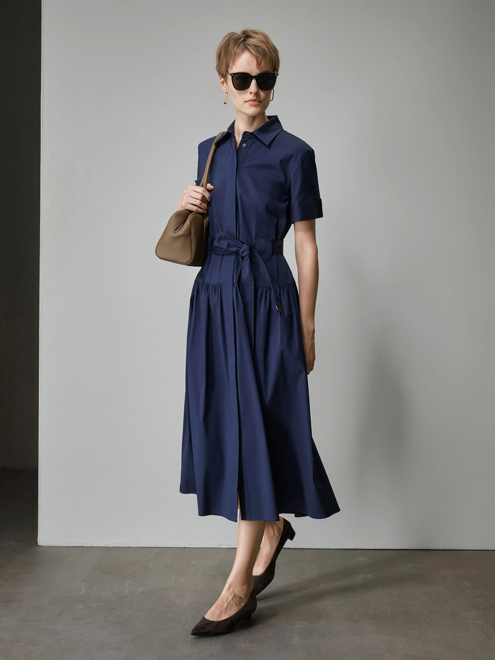 Chloe Navy Midi Dress - Image 4