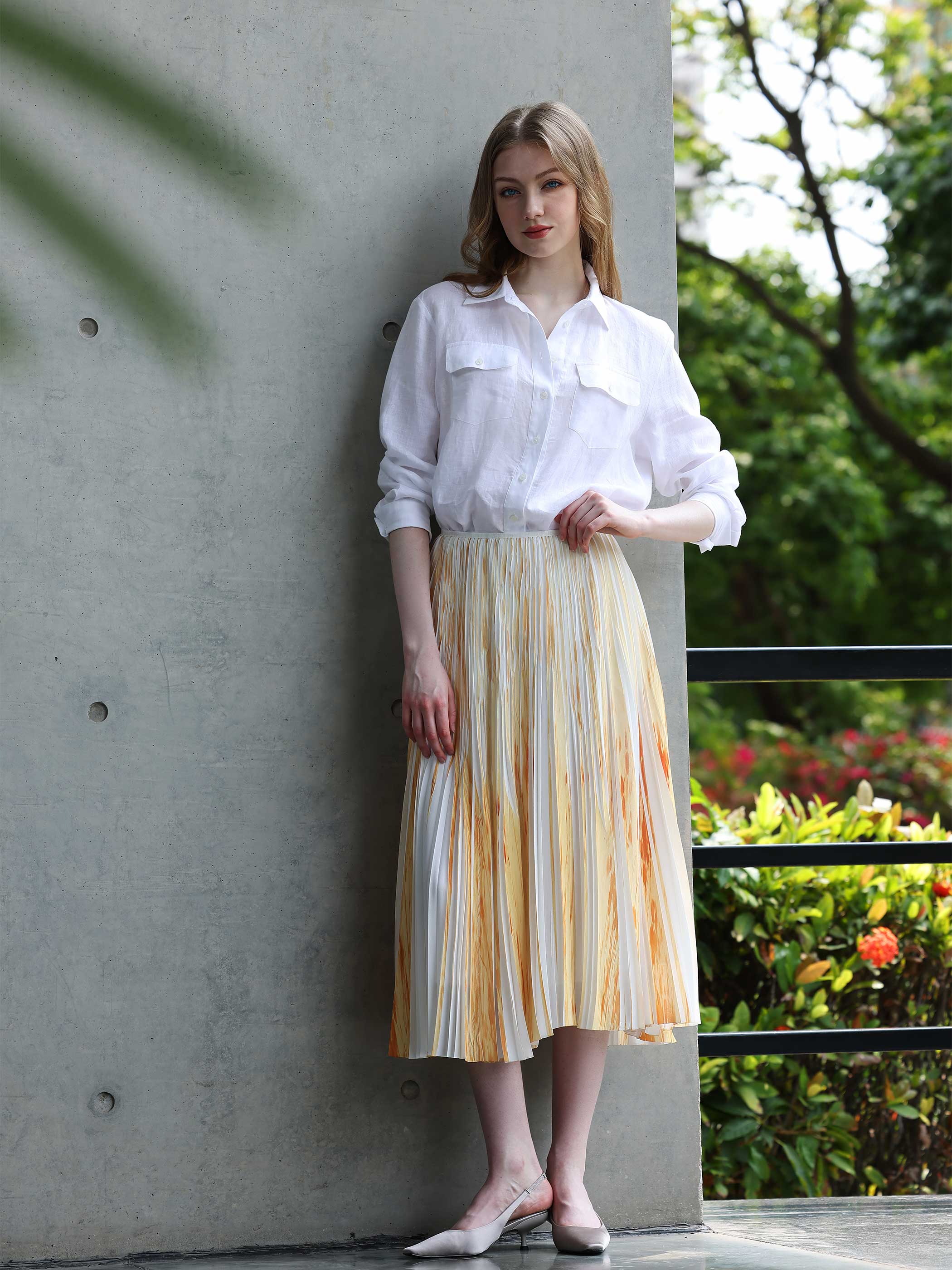 COLOR SPLASH PLEATED SKIRT - Image 2