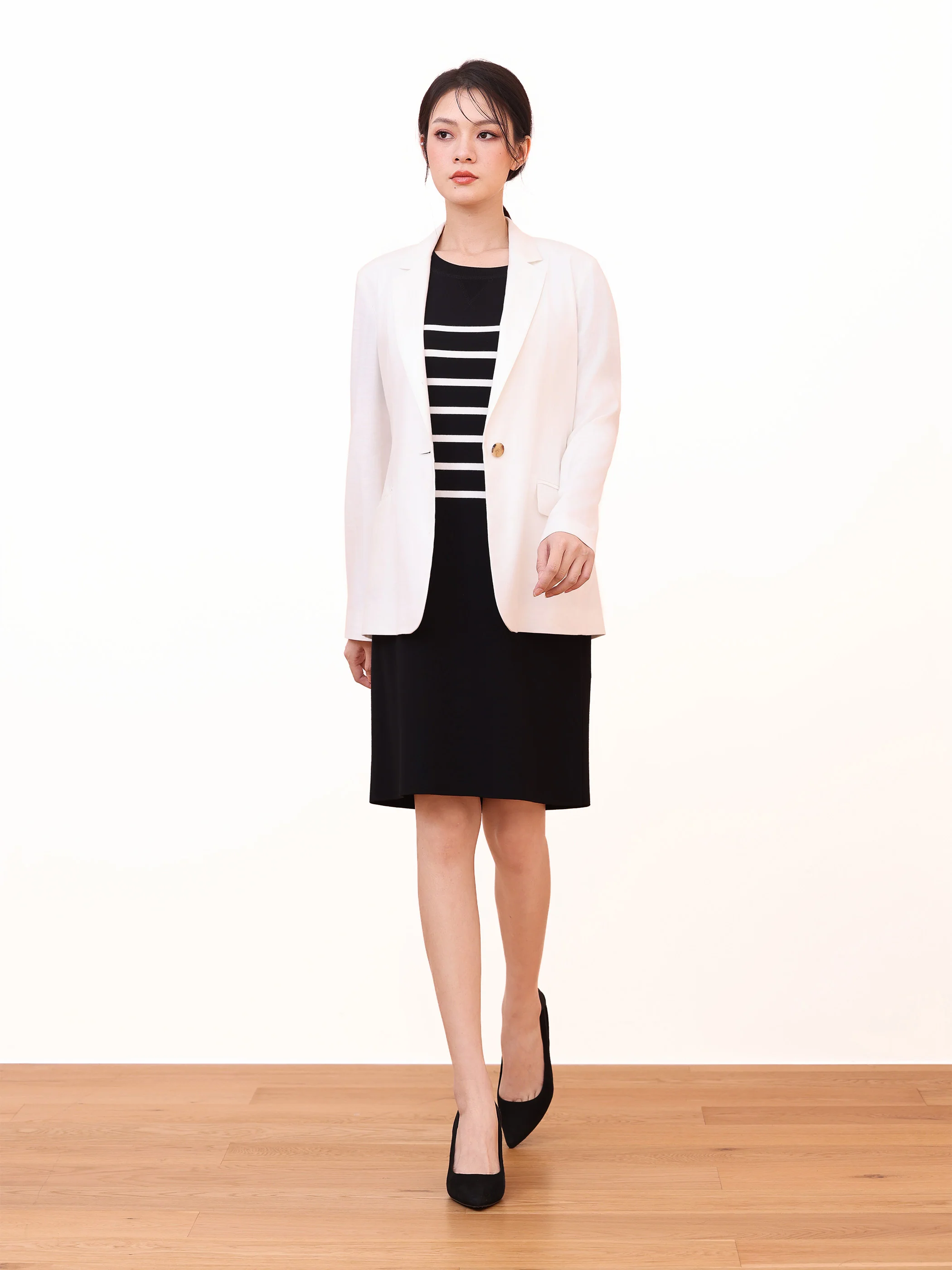 CREW NECK STRIPED KNIT DRESS - Image 3