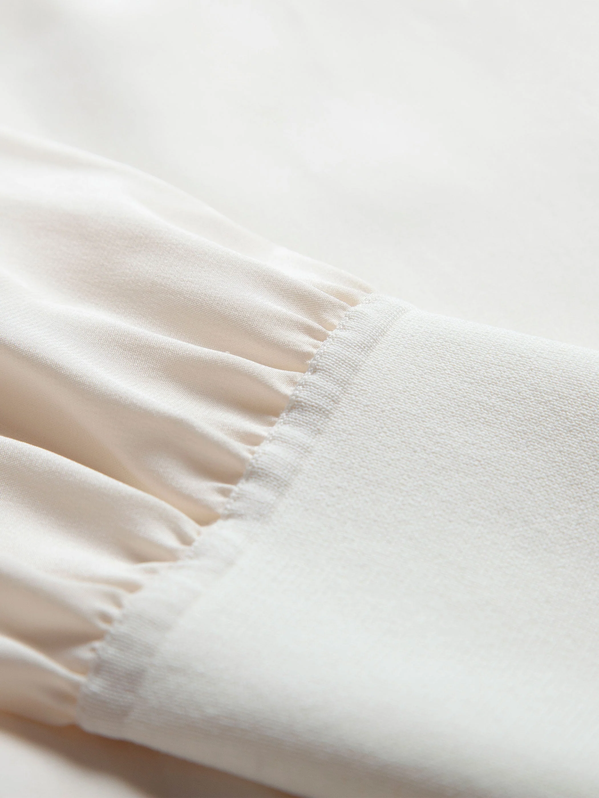 GOLDIE SILK BLOUSE WITH ELASTIC SLEEVE DETAIL - Image 12