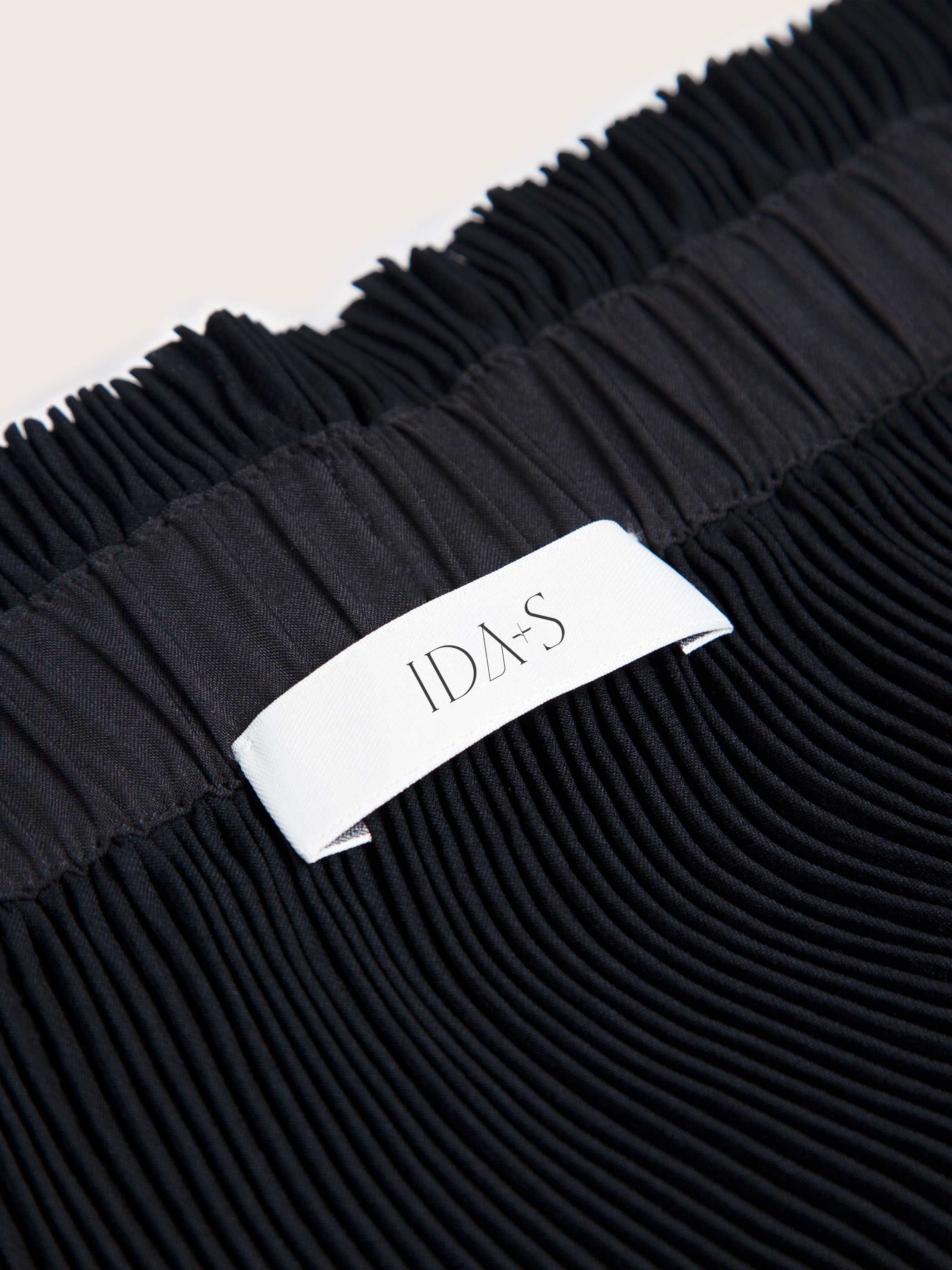 HARLOW METALLIC PLEATED SKIRT - Image 11