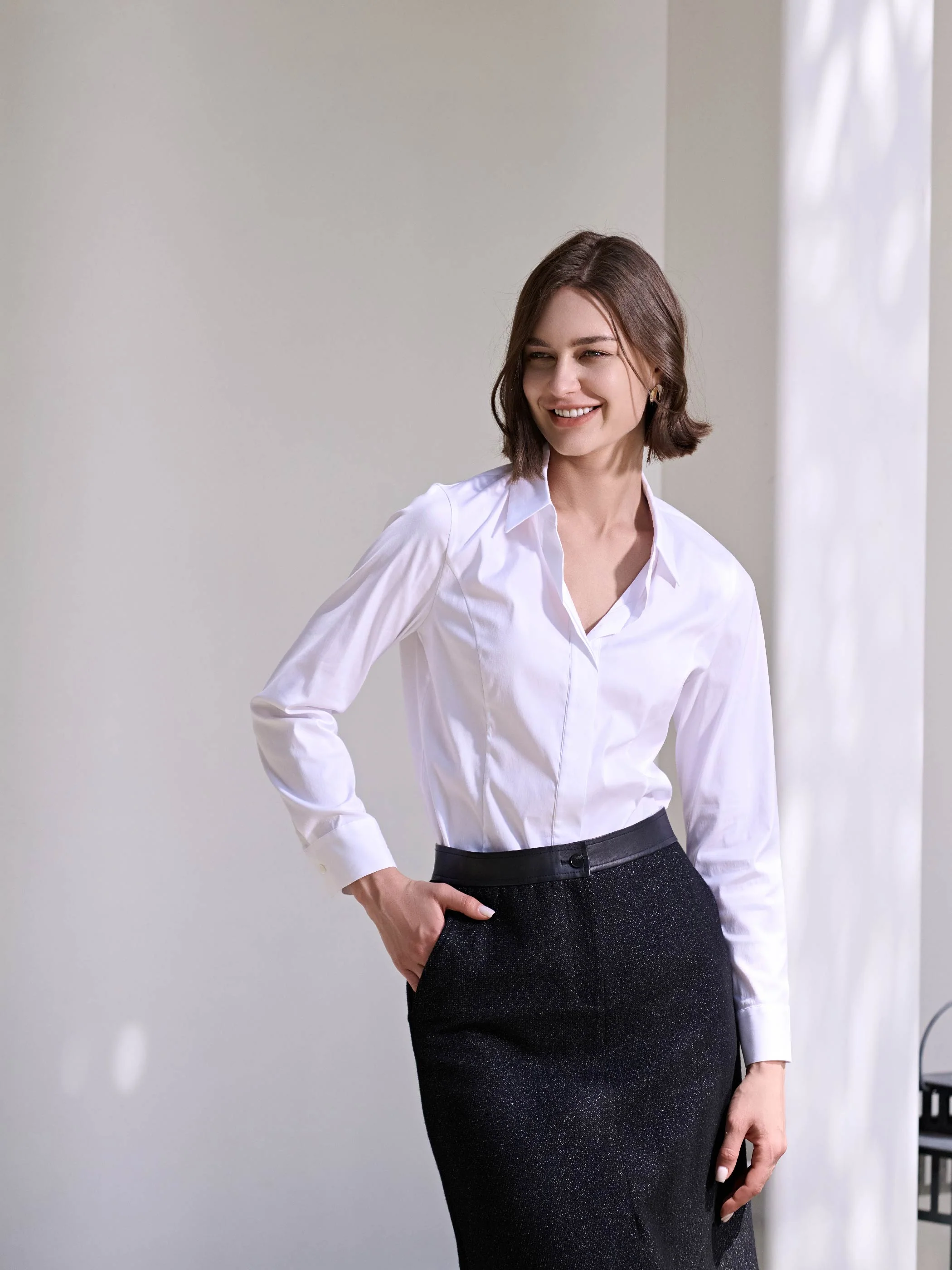 ISABEL FITTED STRETCH COTTON BLOUSE - Image 3