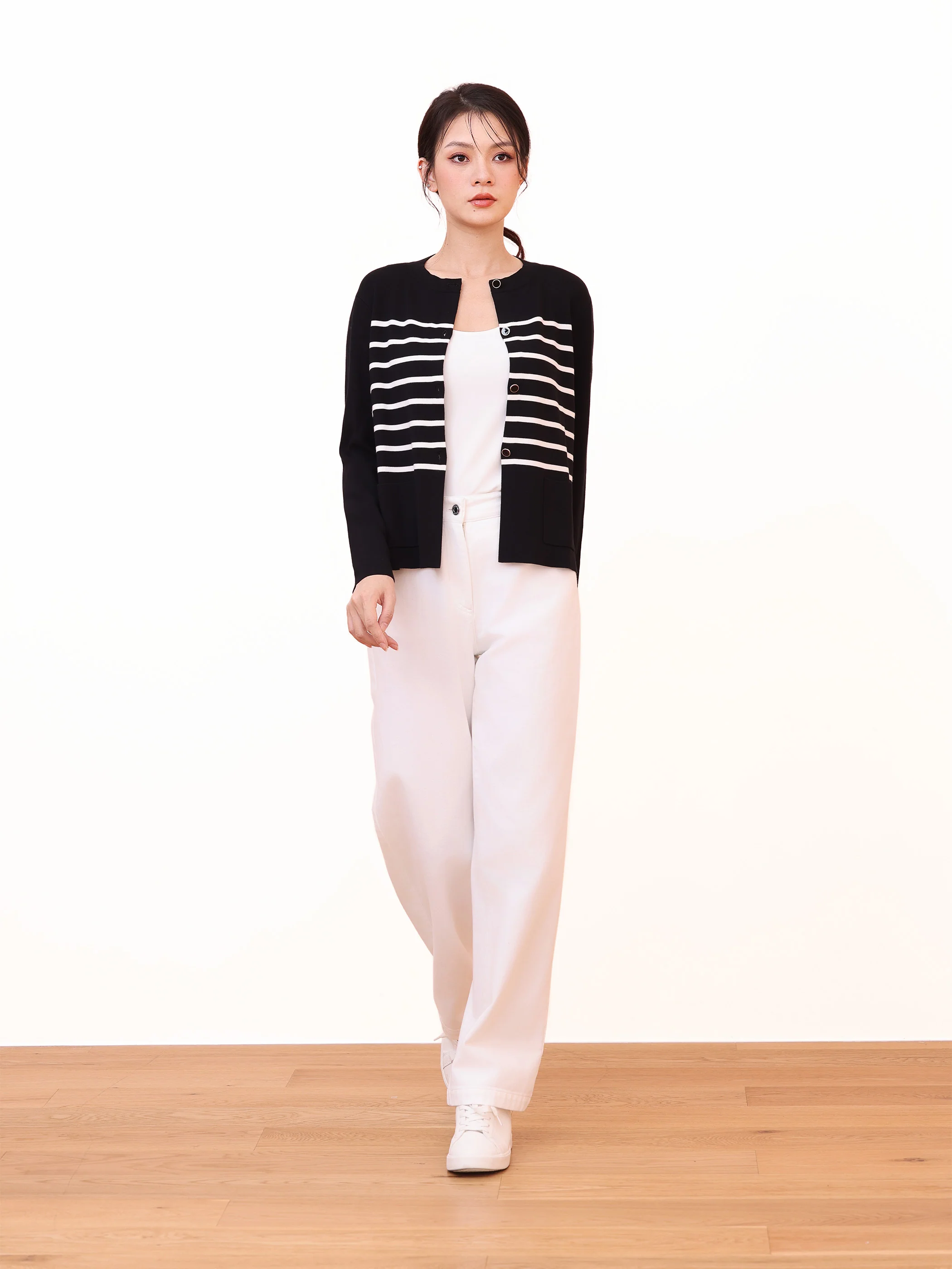 CREW NECK BUTTON FRONT CARDIGAN - Image 3