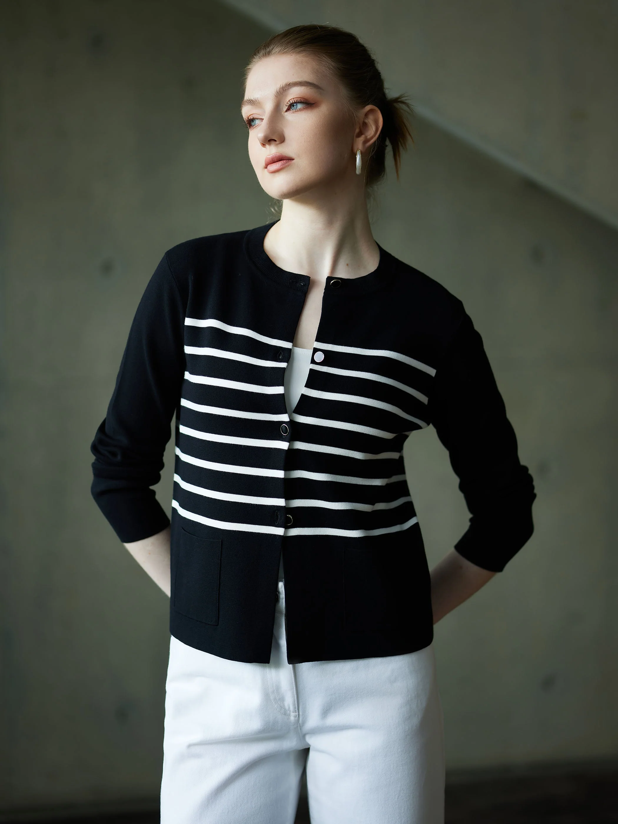 CREW NECK BUTTON FRONT CARDIGAN - Image 5