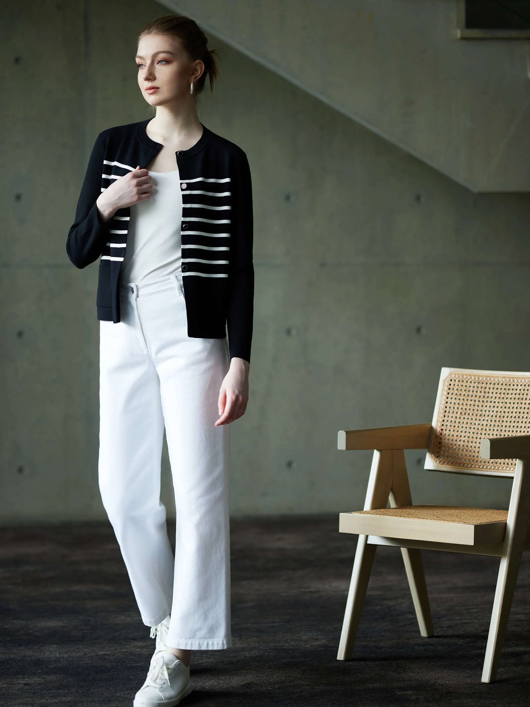 CREW NECK BUTTON FRONT CARDIGAN - Image 6