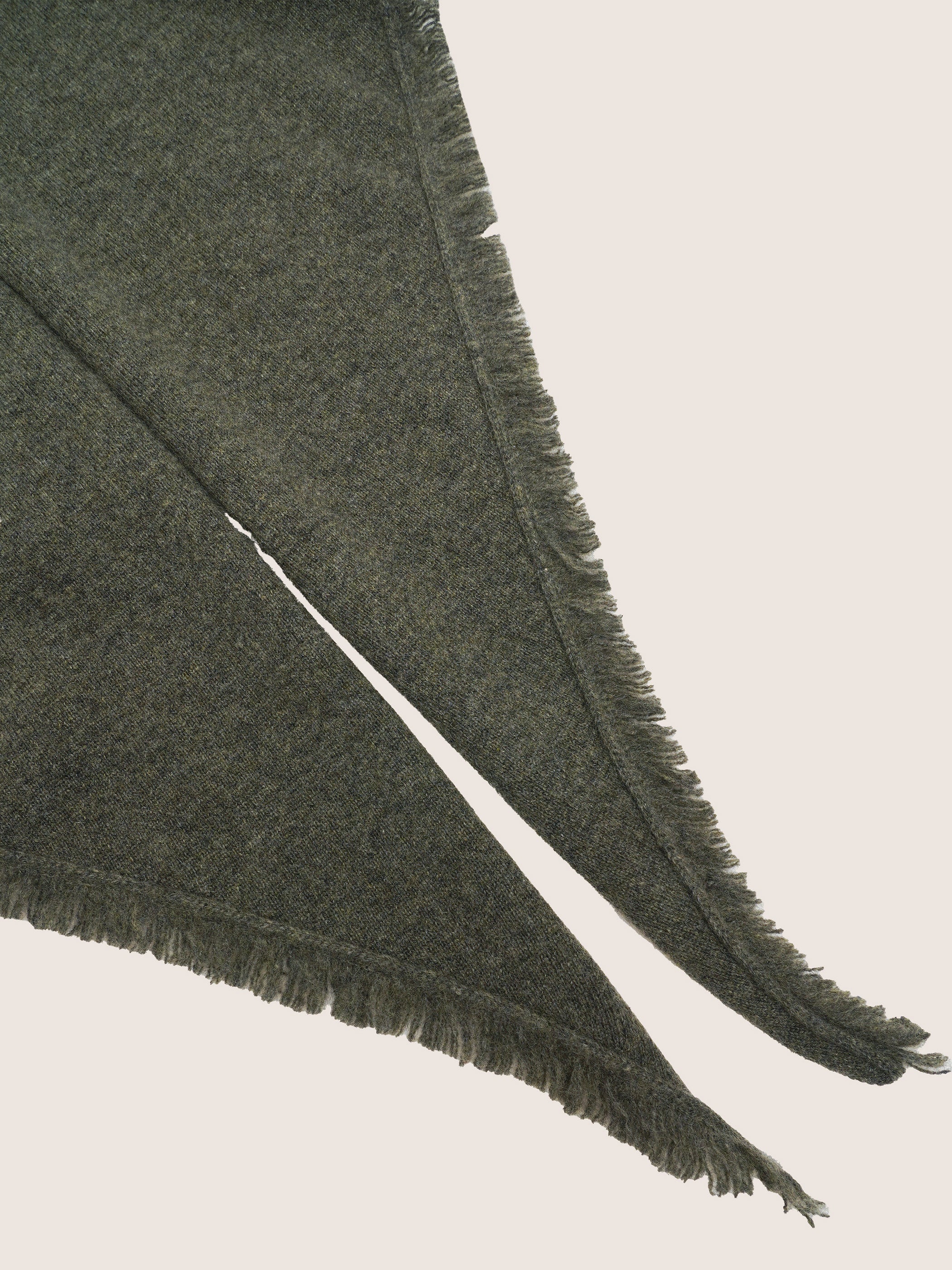 Langham 100% Cashmere Scarf - Image 7