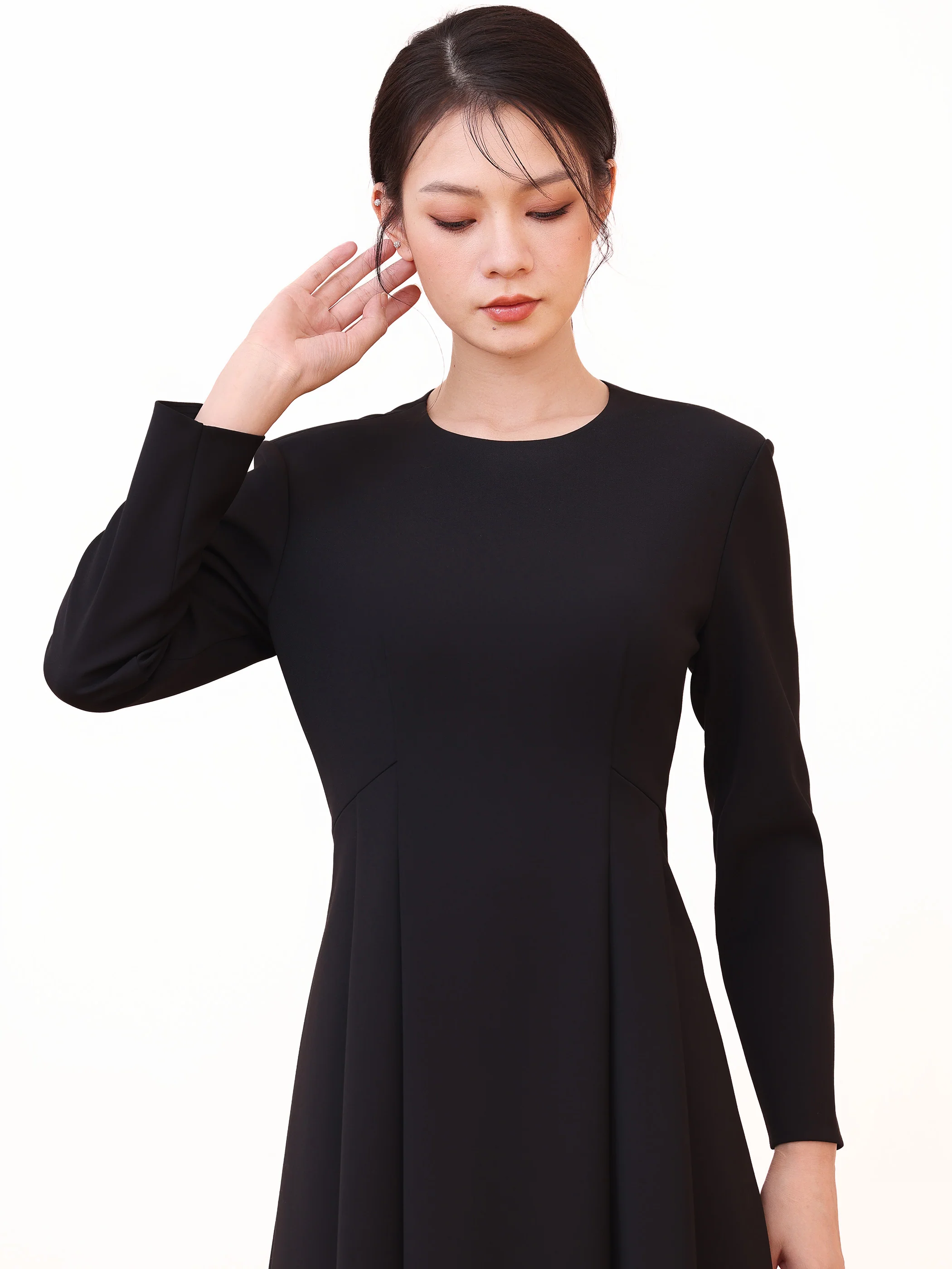 LONG SLEEVE CREW NECK A-LINE DRESS - Image 5