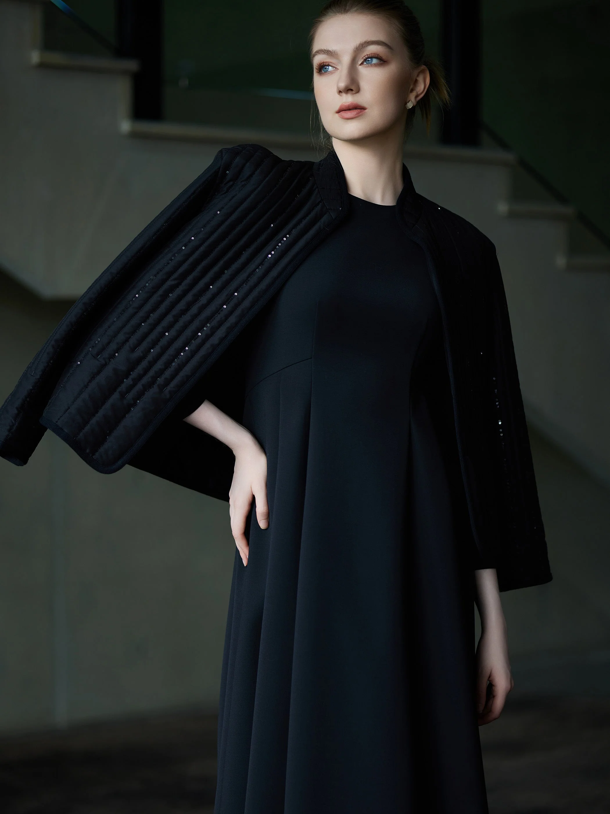 LONG SLEEVE CREW NECK A-LINE DRESS - Image 7