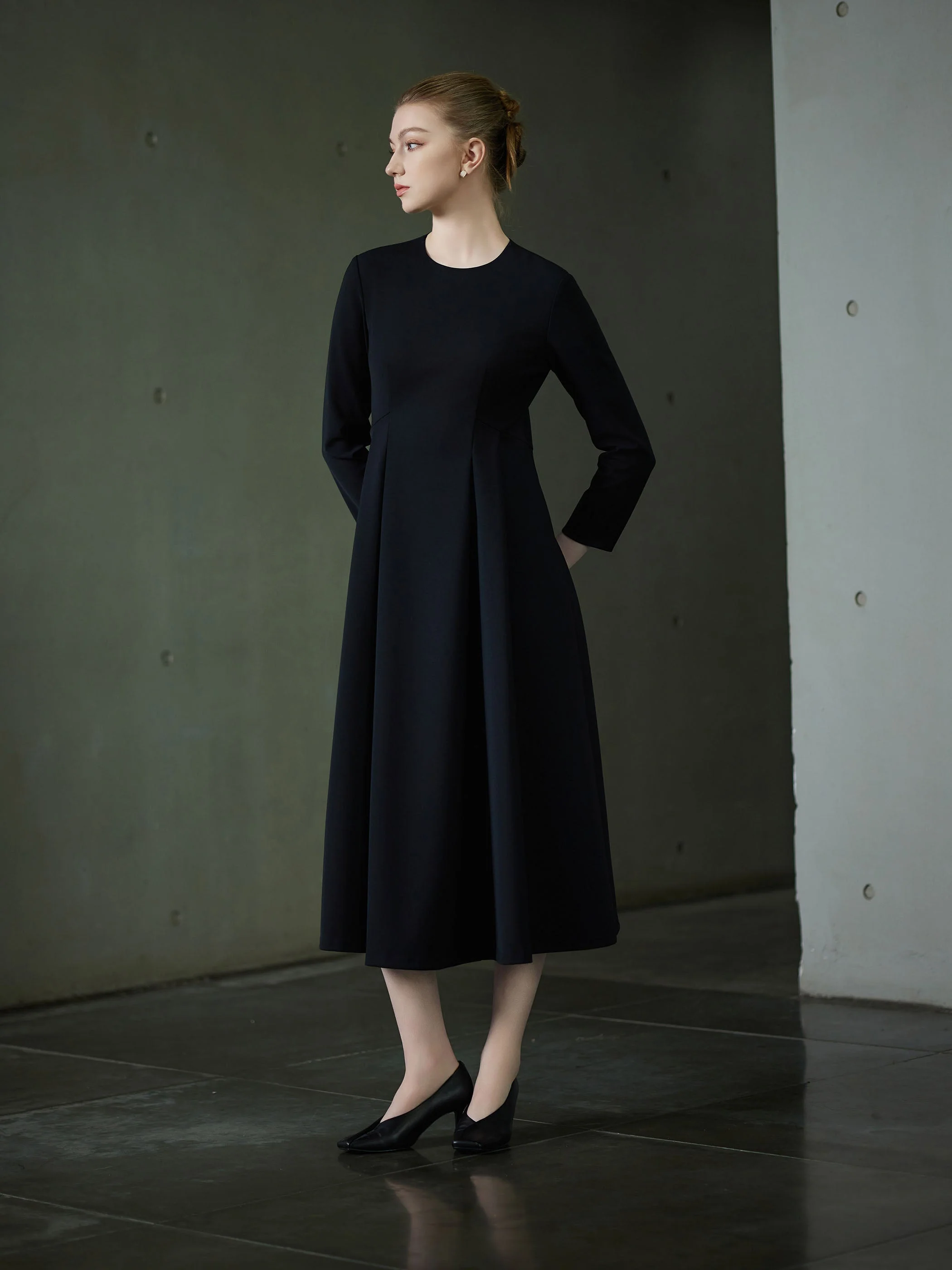 LONG SLEEVE CREW NECK A-LINE DRESS - Image 8