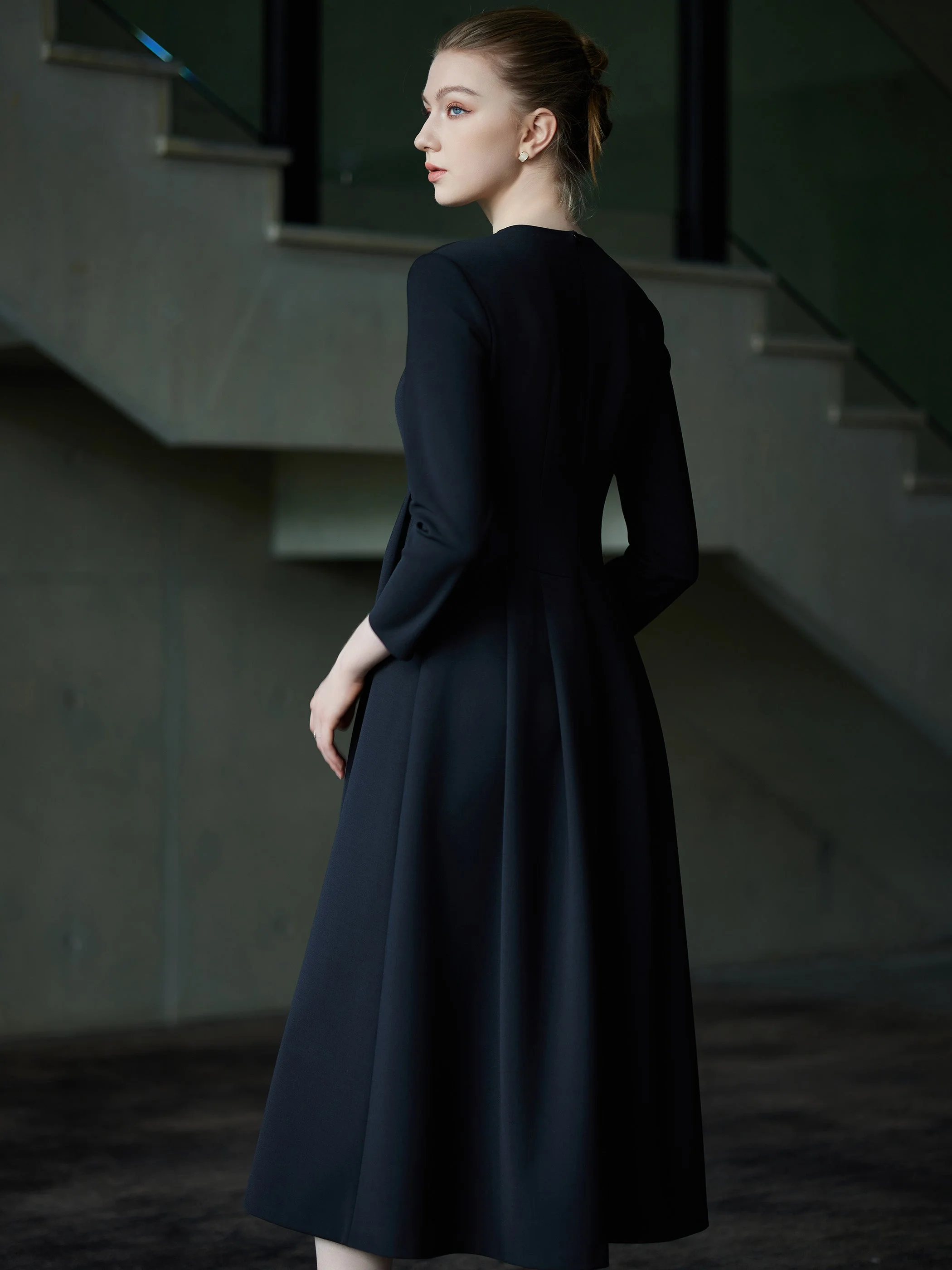 LONG SLEEVE CREW NECK A-LINE DRESS - Image 9