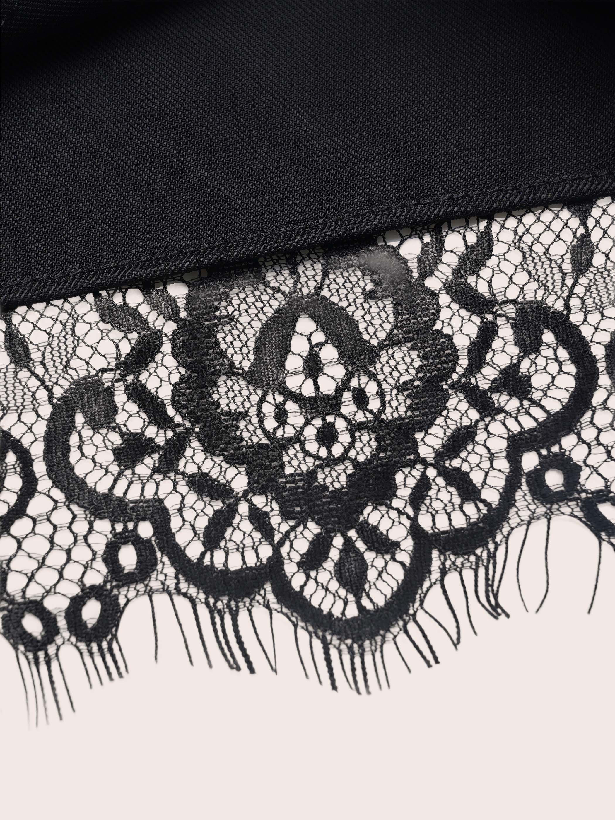 Maya Twill Lace Trim Shorts - Image 9