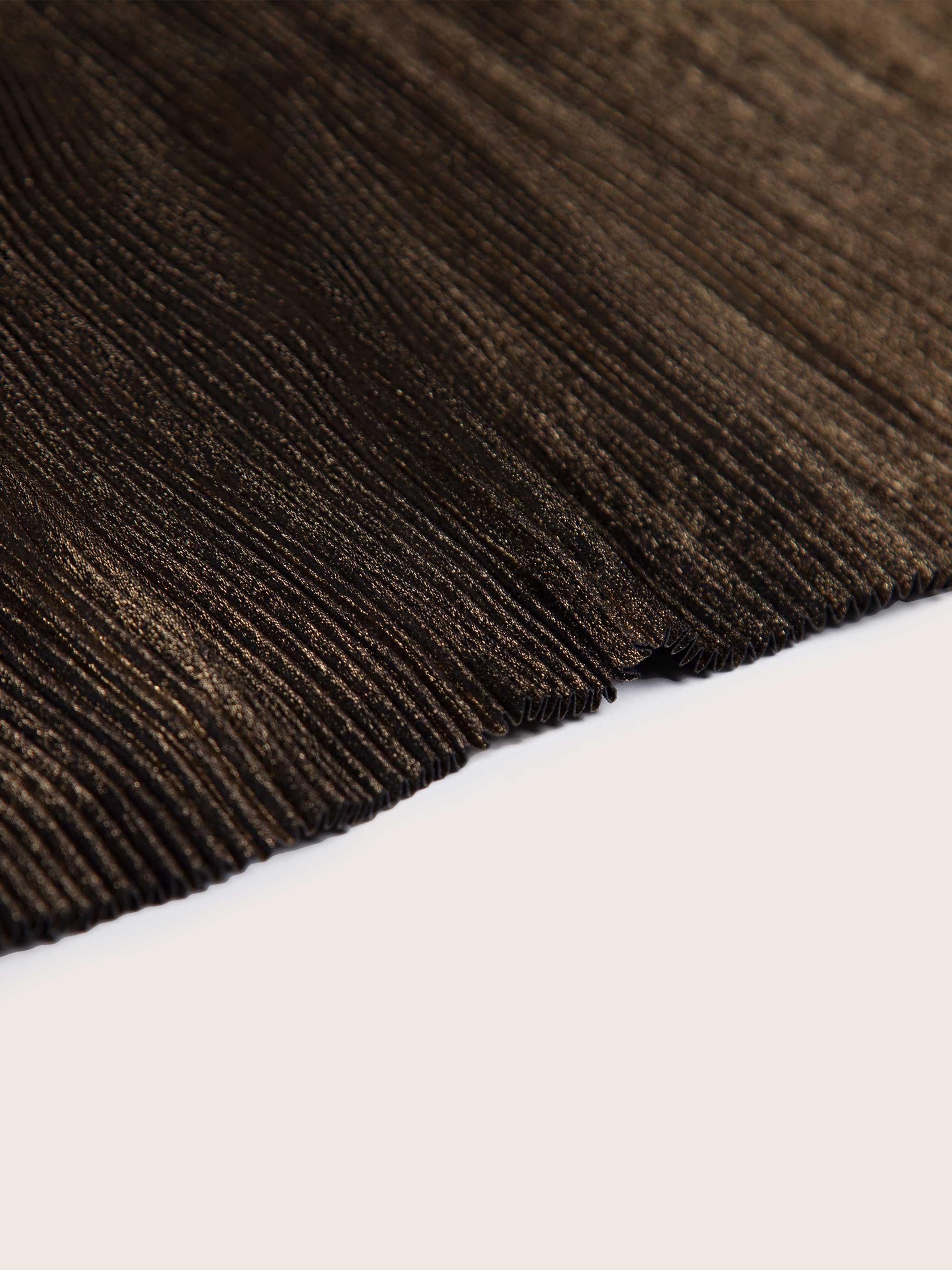 HARLOW METALLIC PLEATED SKIRT - Image 12