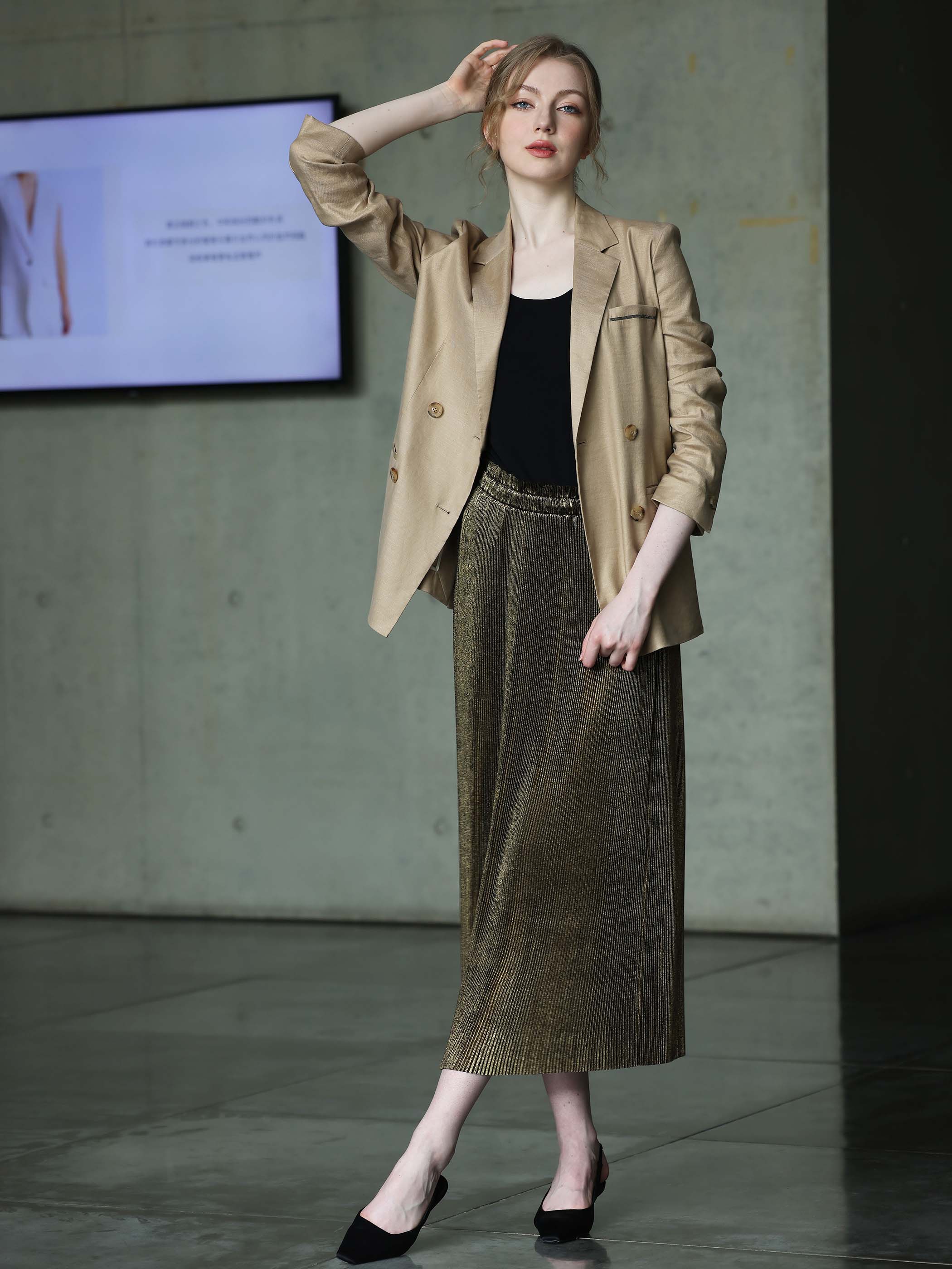 METALLIC PLEATED SKIRT - Image 9