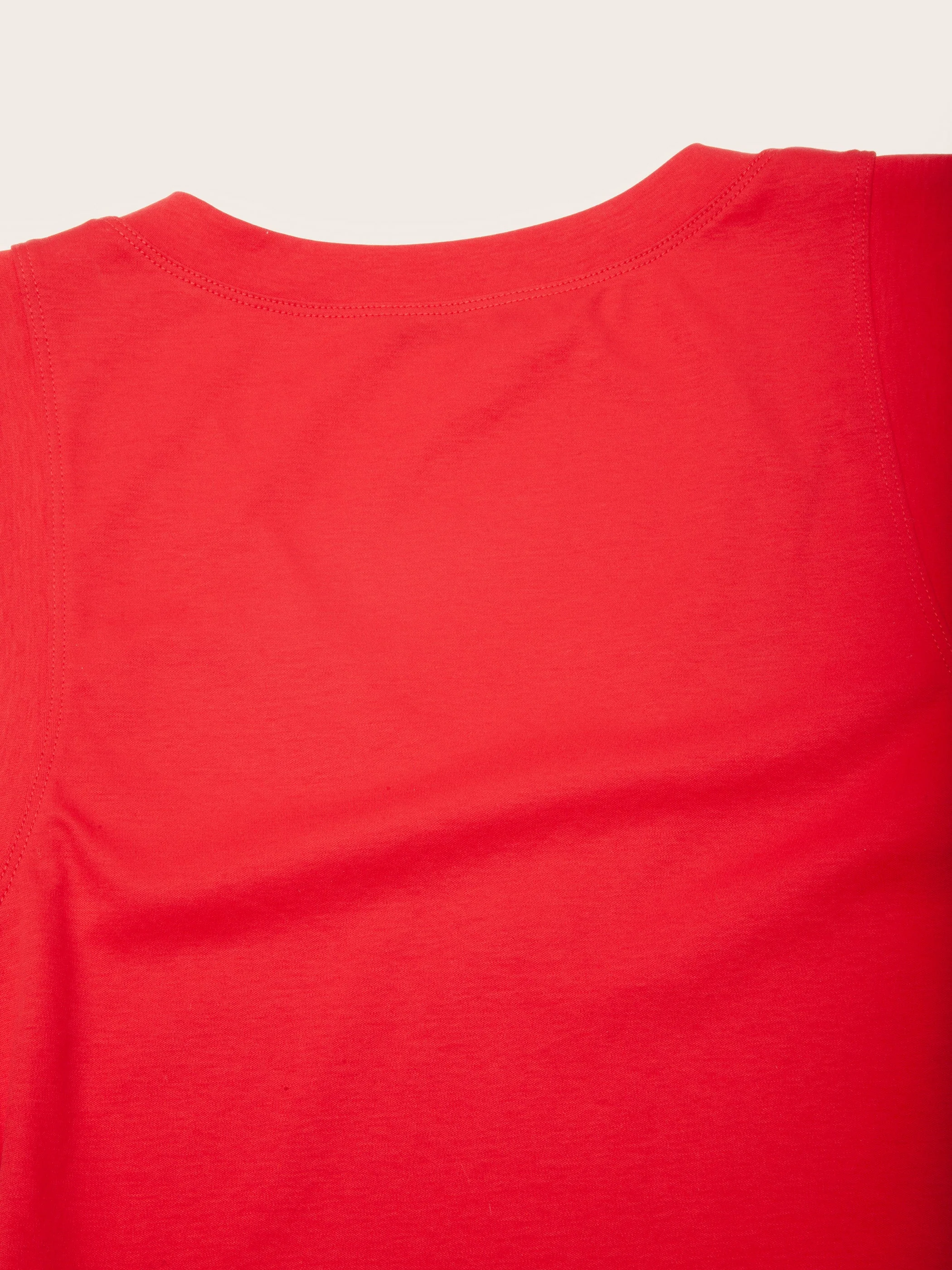 Mia Crimson Ruched Side V-Neck Sleeveless Tank - Image 9