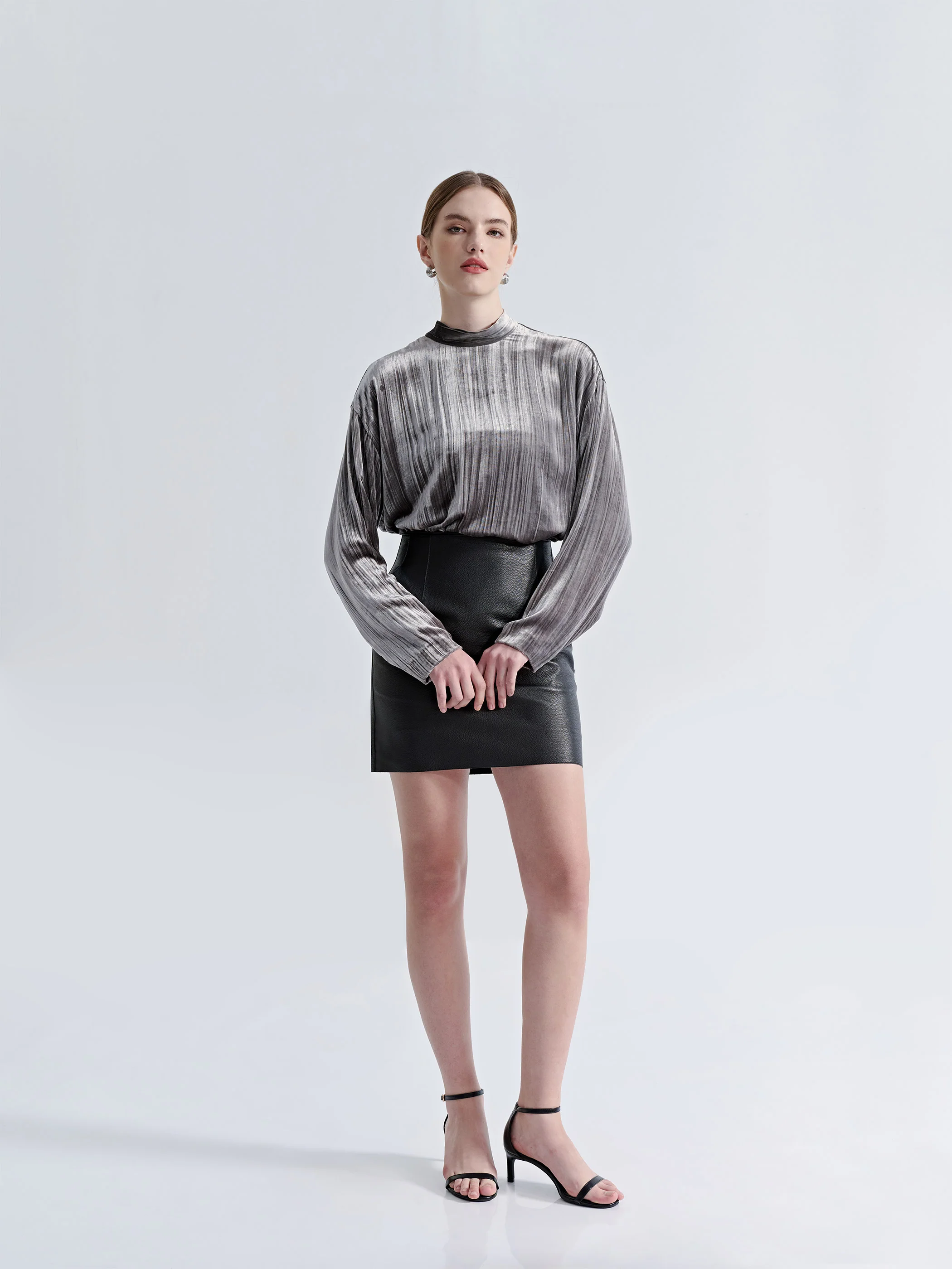 MOCK NECK VELVET TOP - Image 3
