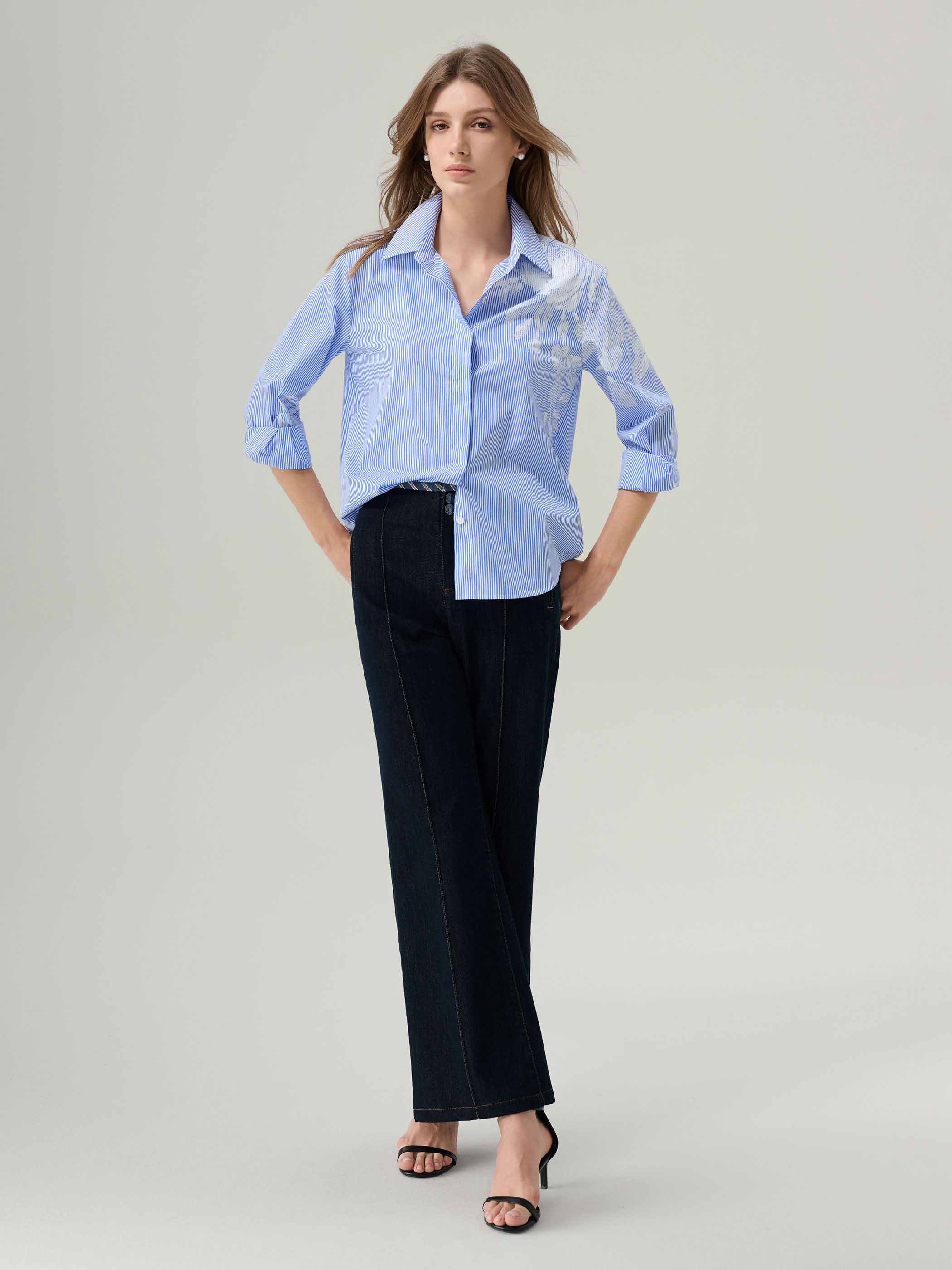 Noa Indigo Wide Leg Jeans - Image 5