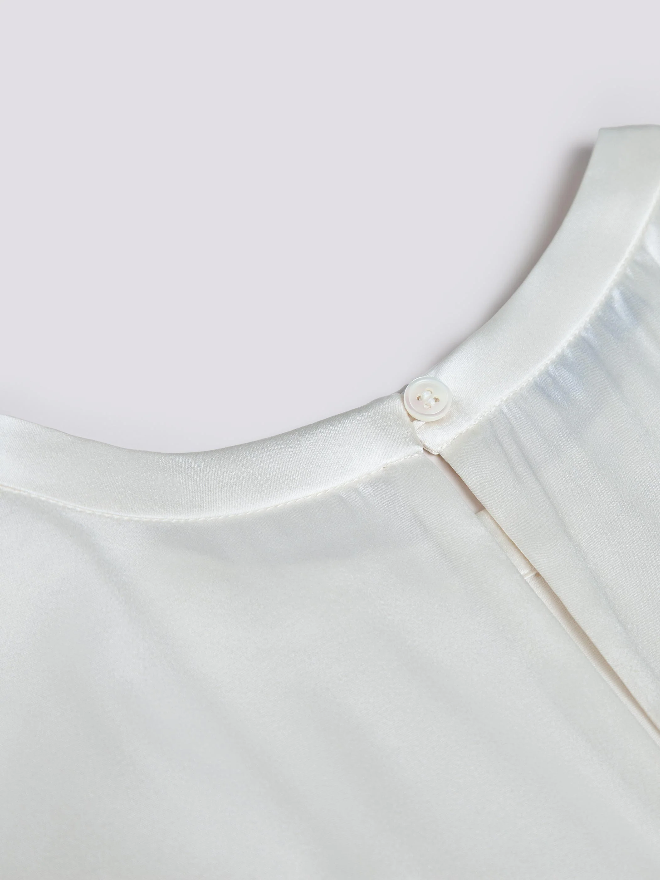 OPEN NECK CAP SLEEVE SILK BLOUSE W/ CHAIN DETAIL - Image 9
