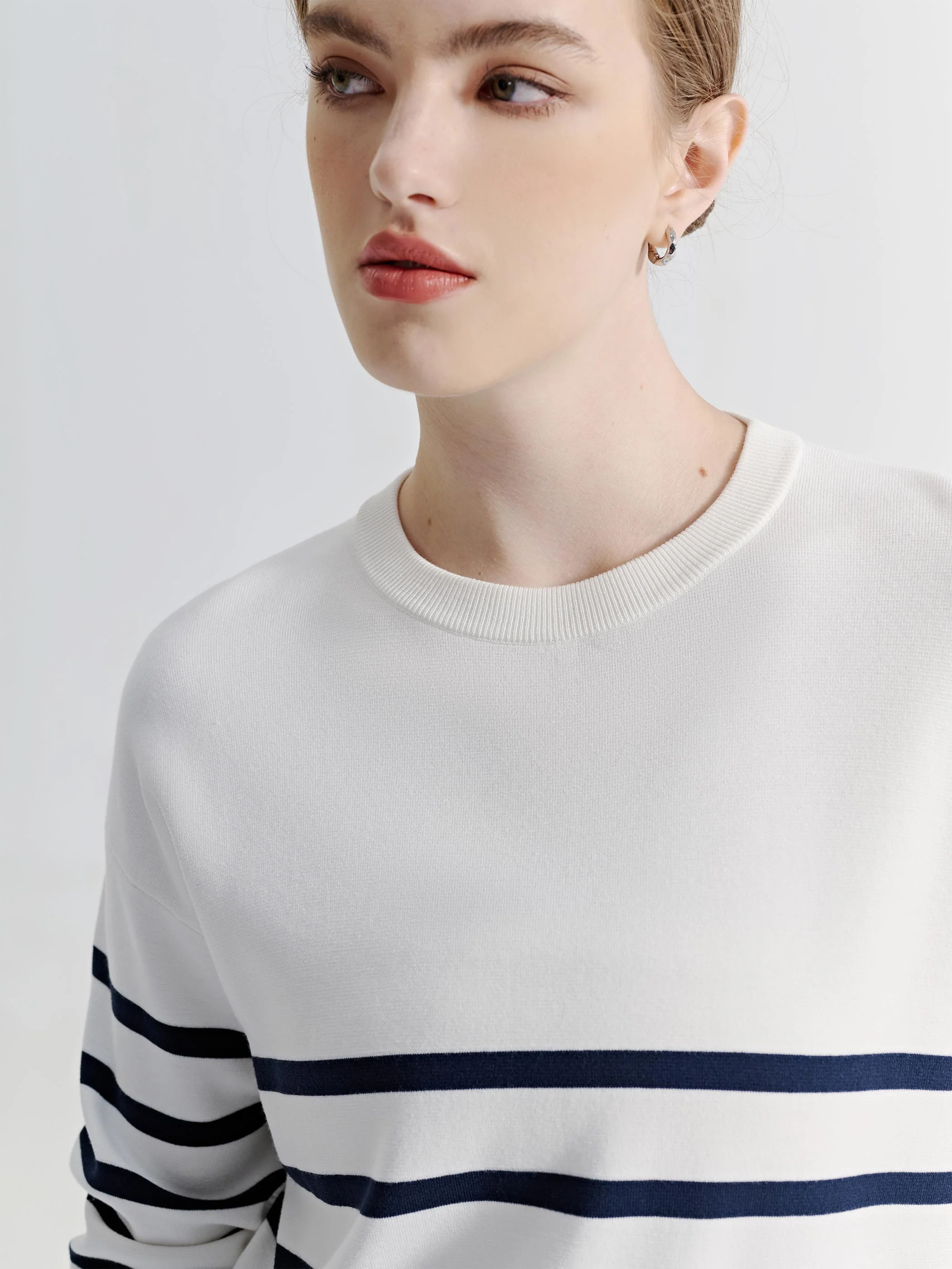 OVERSIZED CREW NECK STRIPED SWEATER - Image 6