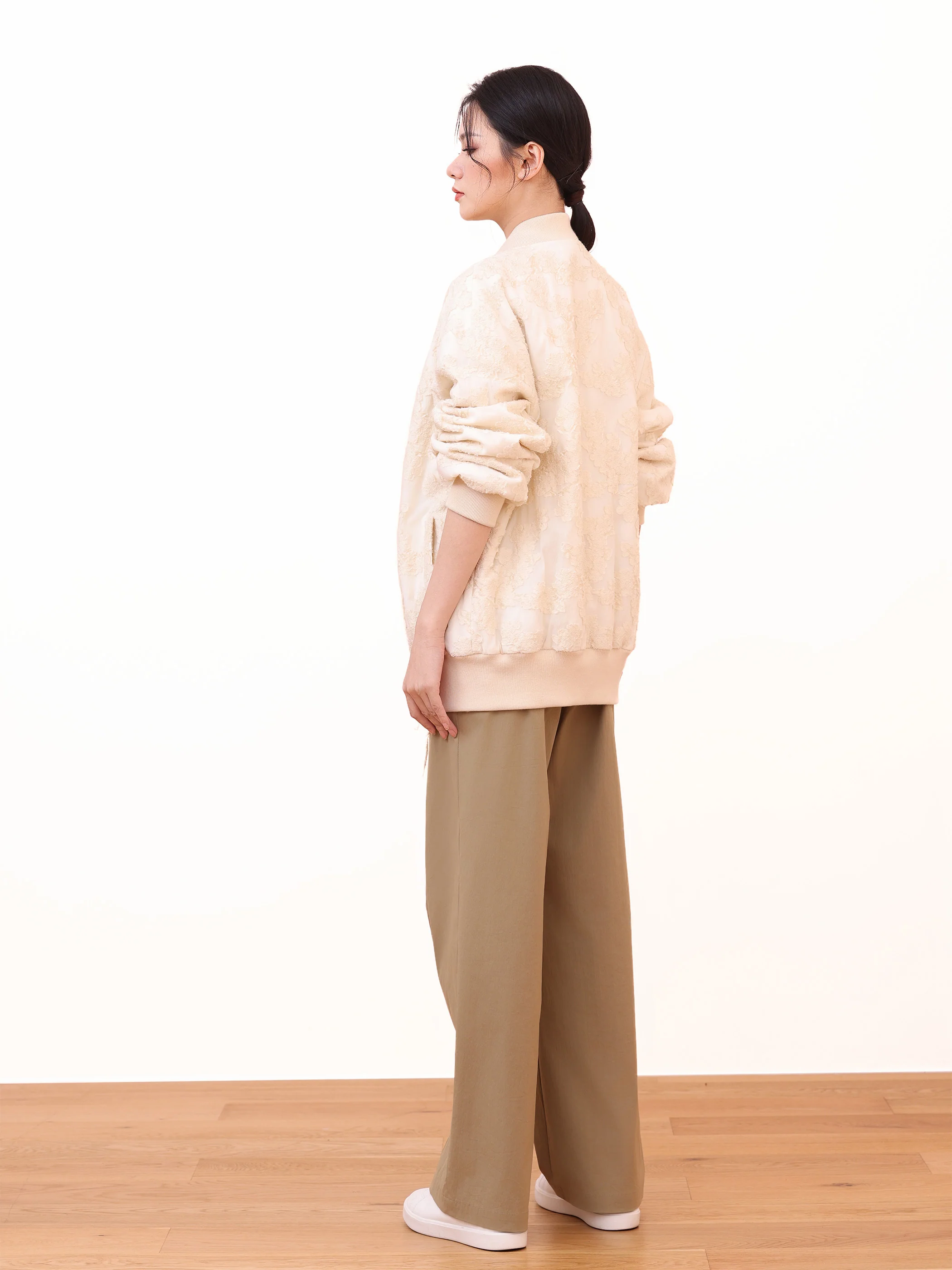 OVERSIZED FLORAL JACQUARD ZIPPED JACKET - Image 6