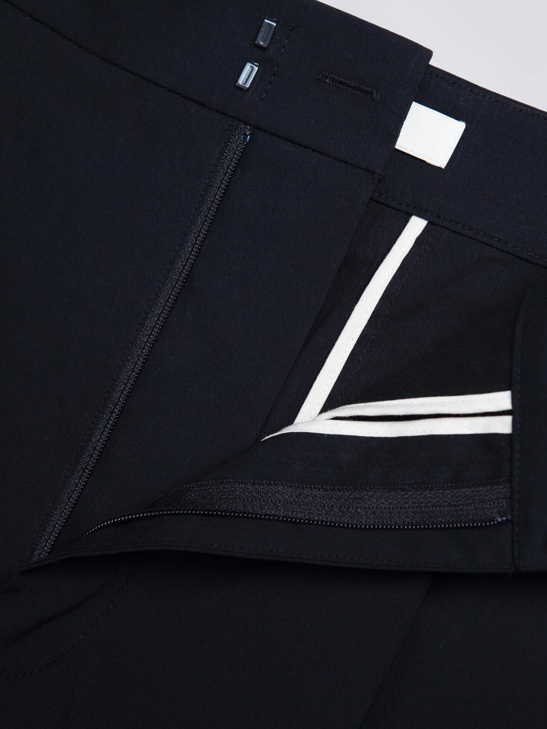 PAPER BAG PANTS W/ BELT DETAIL - Image 8
