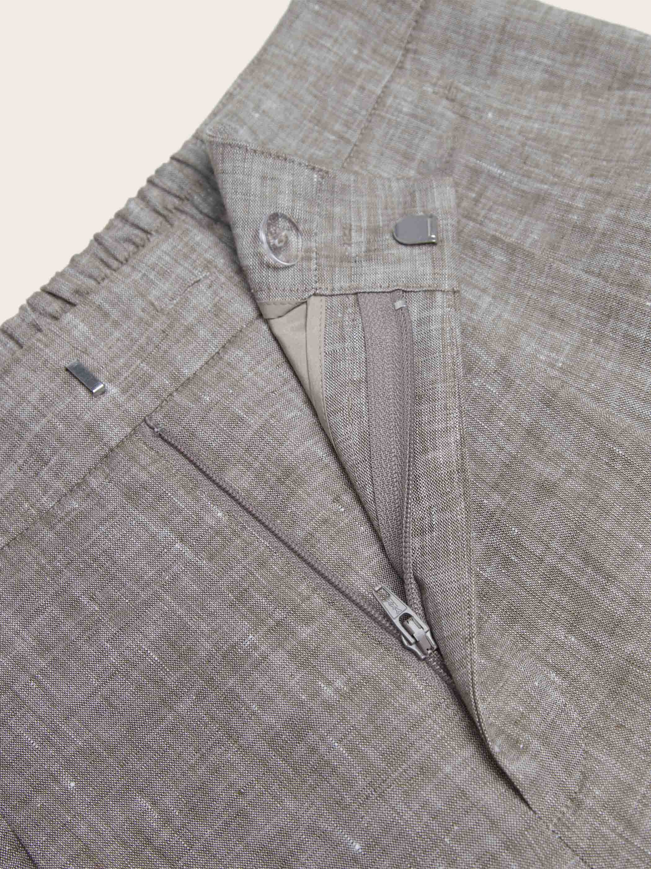 Penelope High Waisted Linen Shorts - Image 8