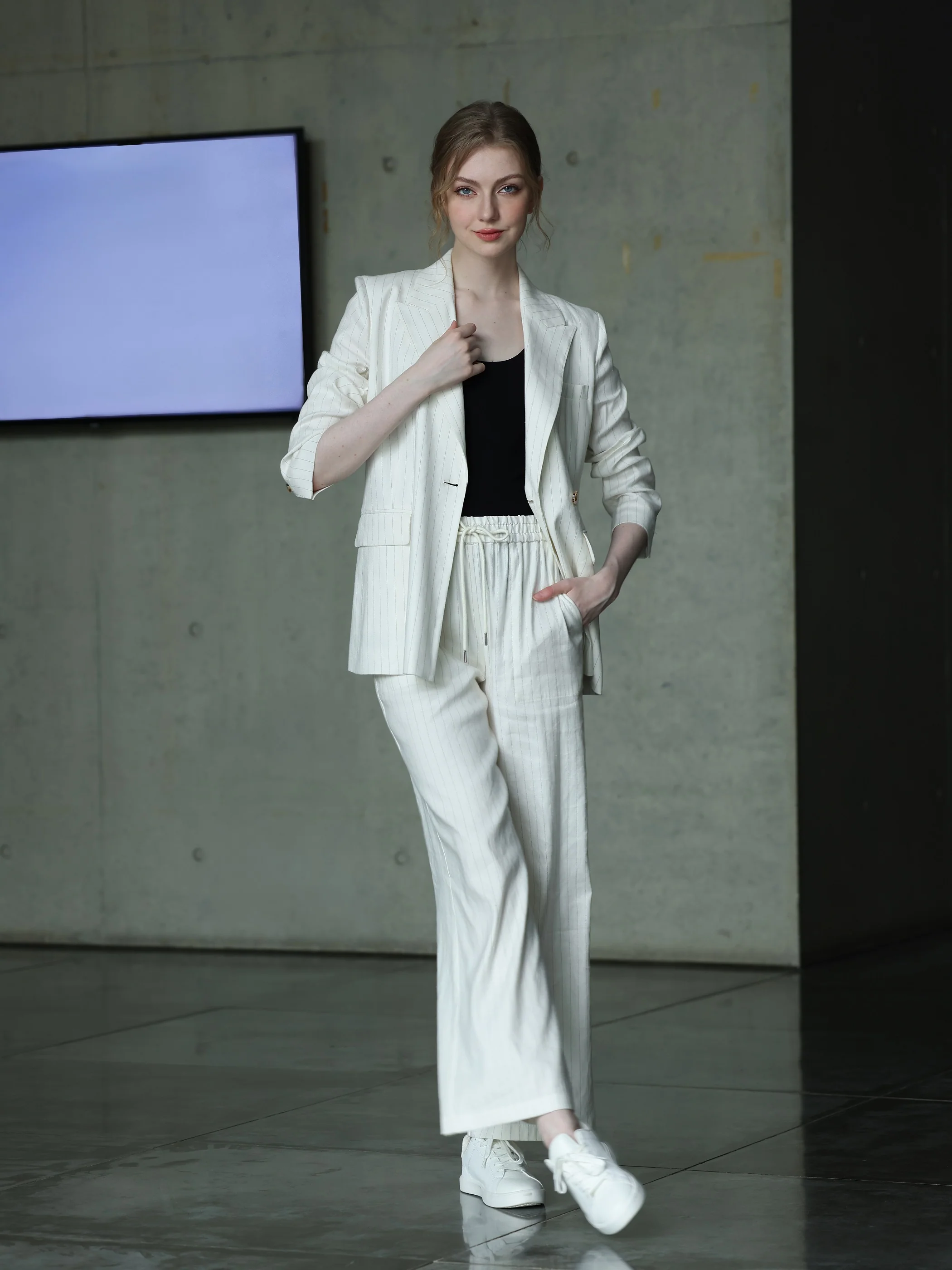 PINSTRIPED LINEN ELASTIC WAIST SUIT PANTS - Image 2
