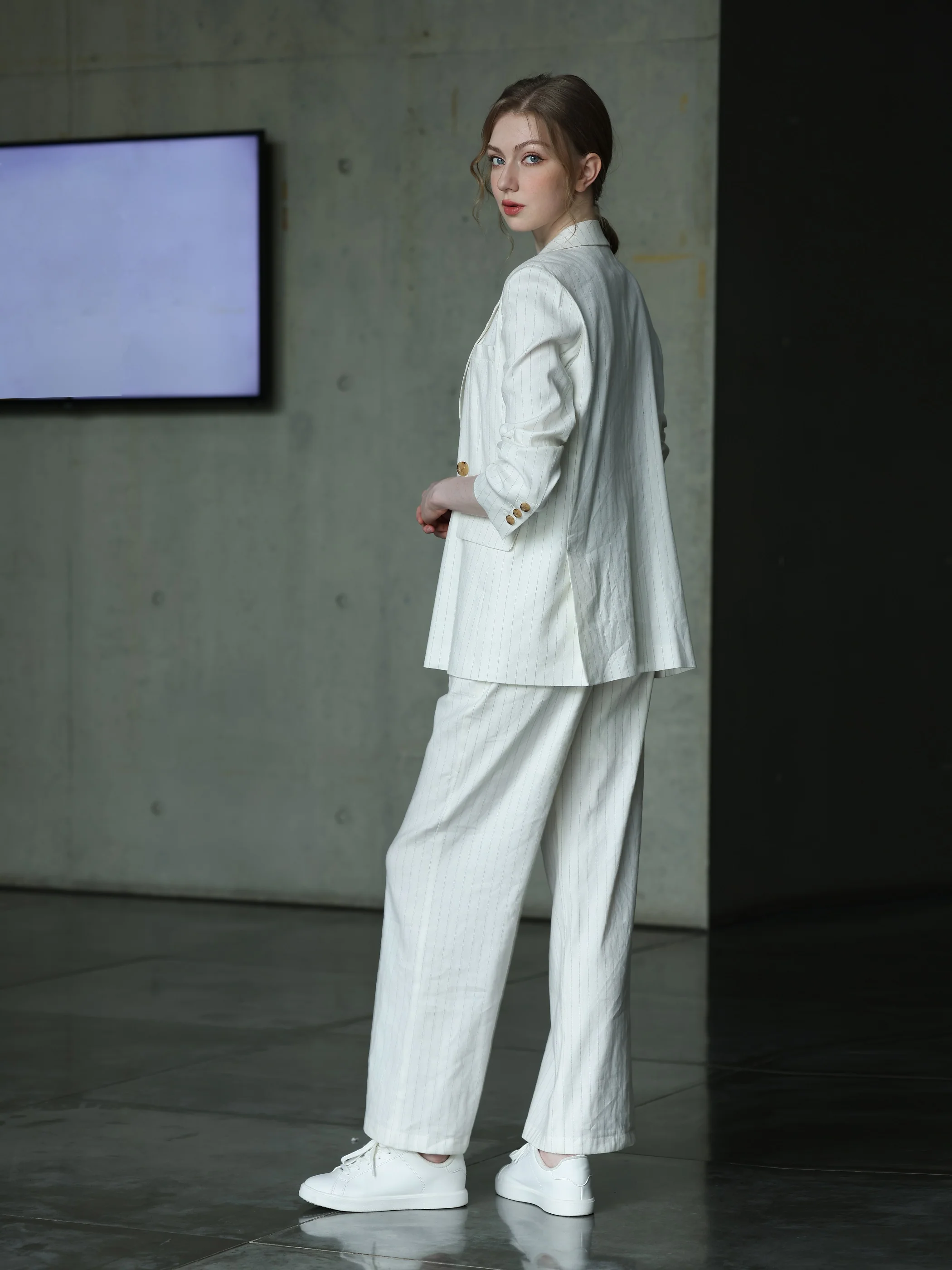 PINSTRIPED LINEN SUIT BLAZER - Image 5