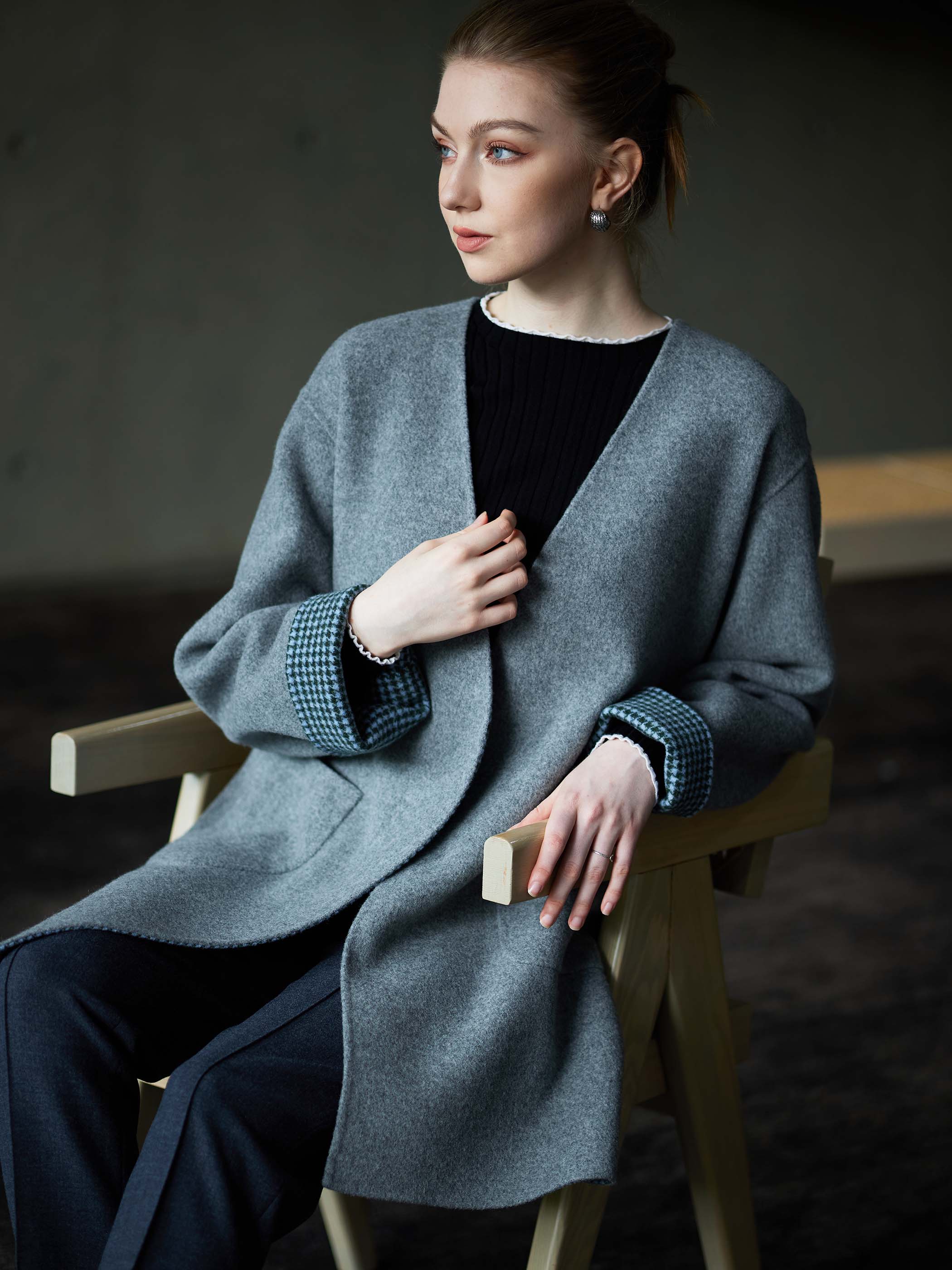 REVERSIBLE COLLARLESS COAT - Image 4