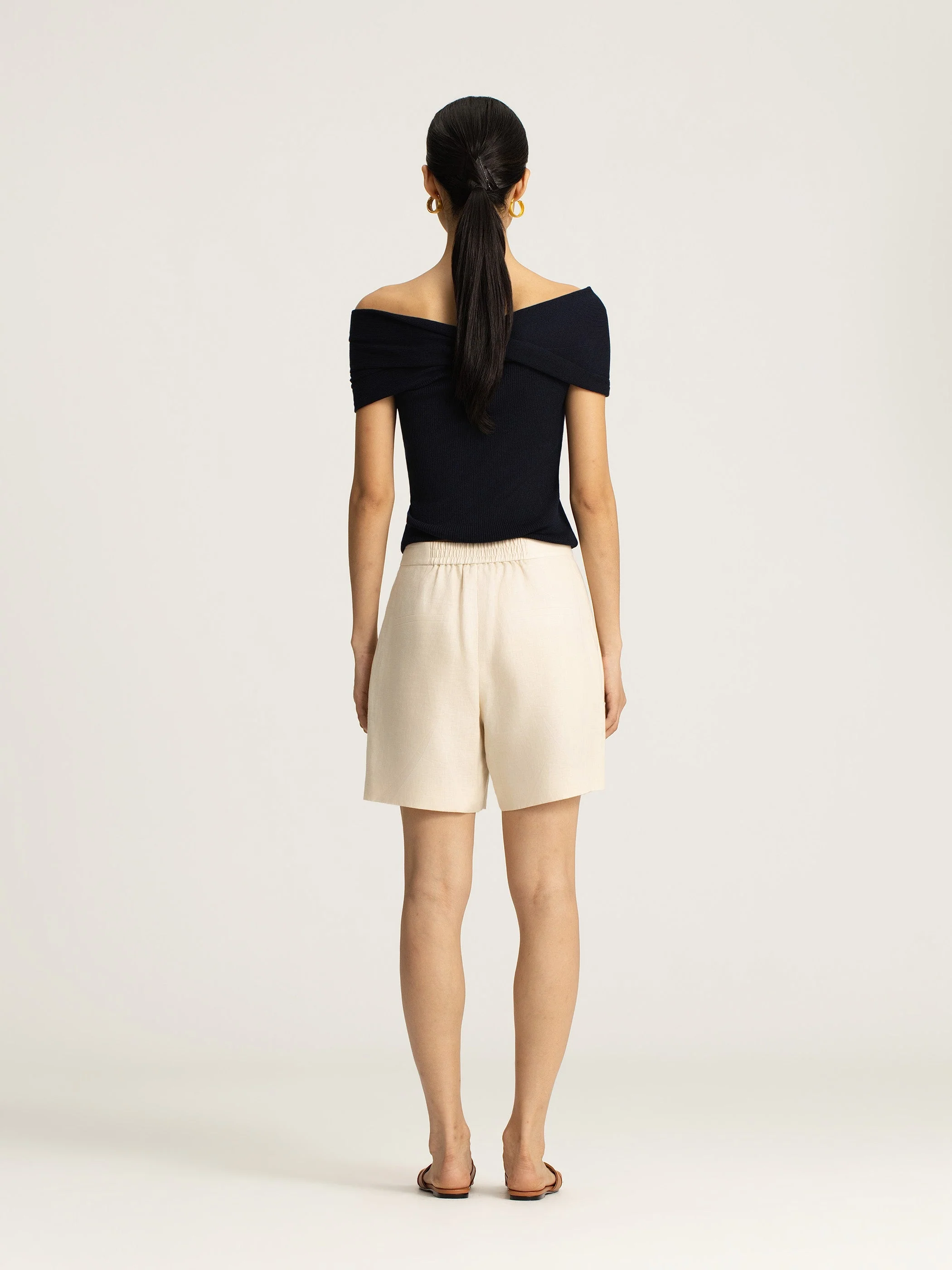 Talea Linen Pleated Short - Image 4