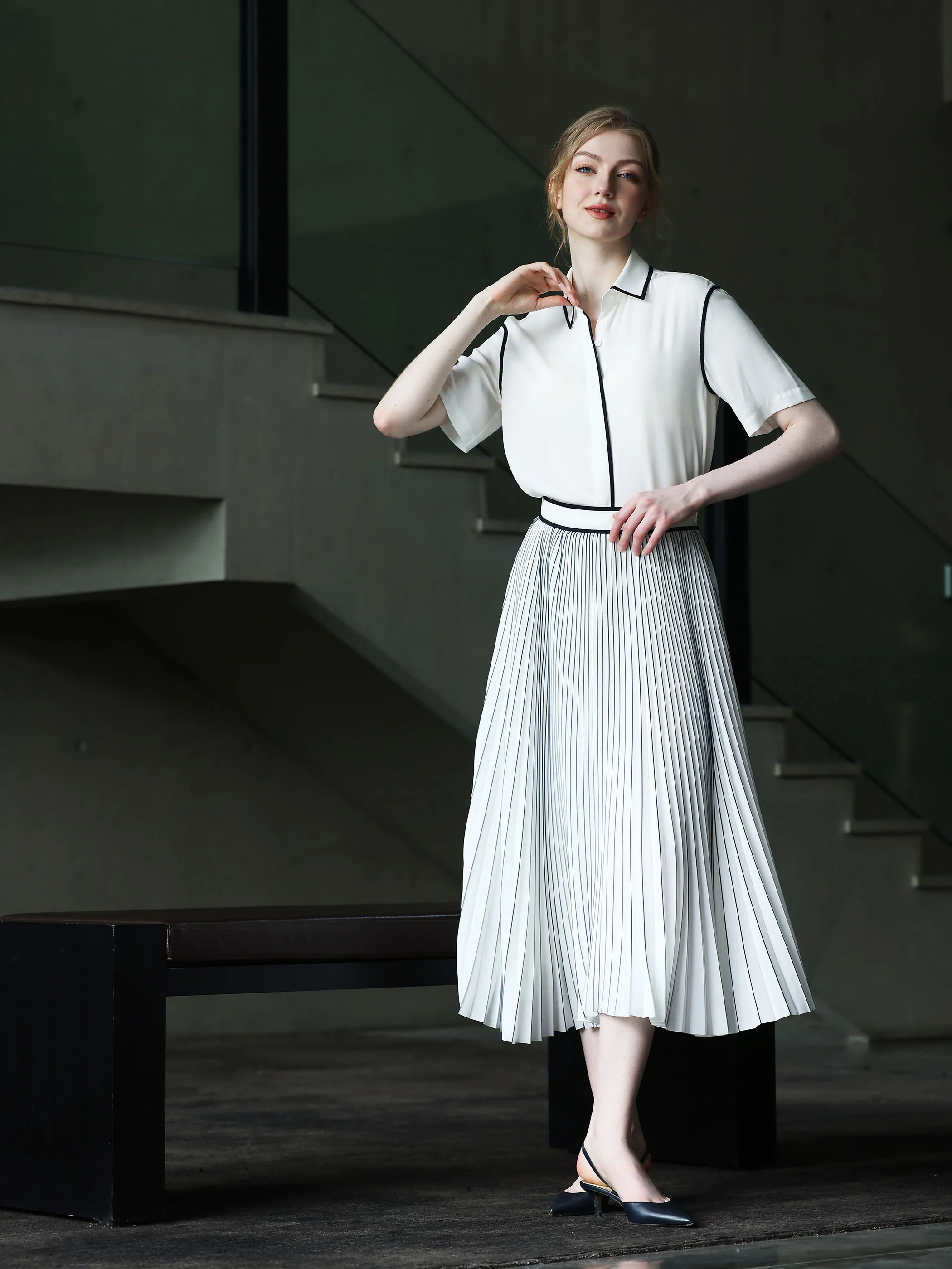 SHORT SLEEVE SILK BLOUSE WITH PIPING DETAILS - Image 3
