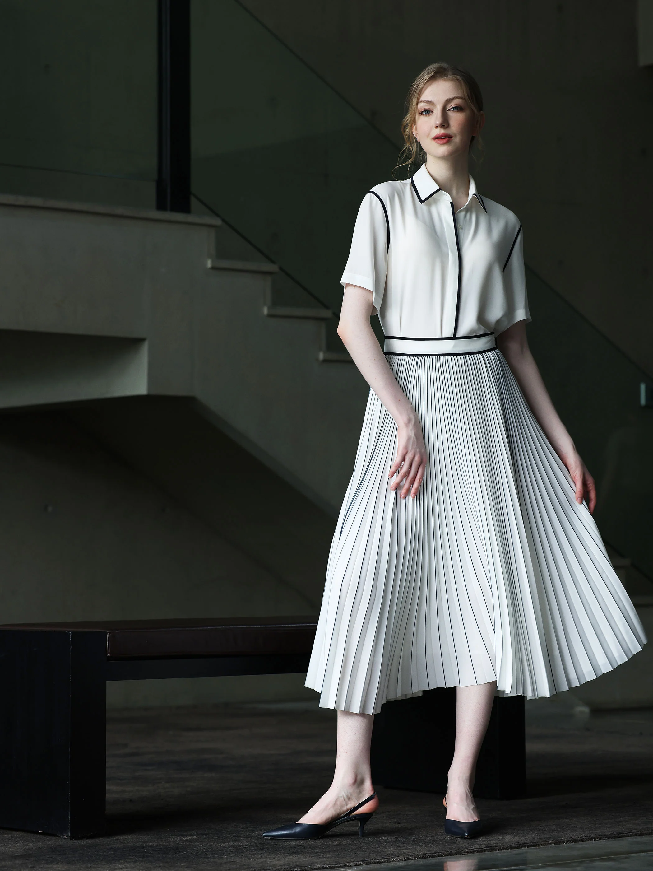 SHORT SLEEVE SILK BLOUSE WITH PIPING DETAILS - Image 4