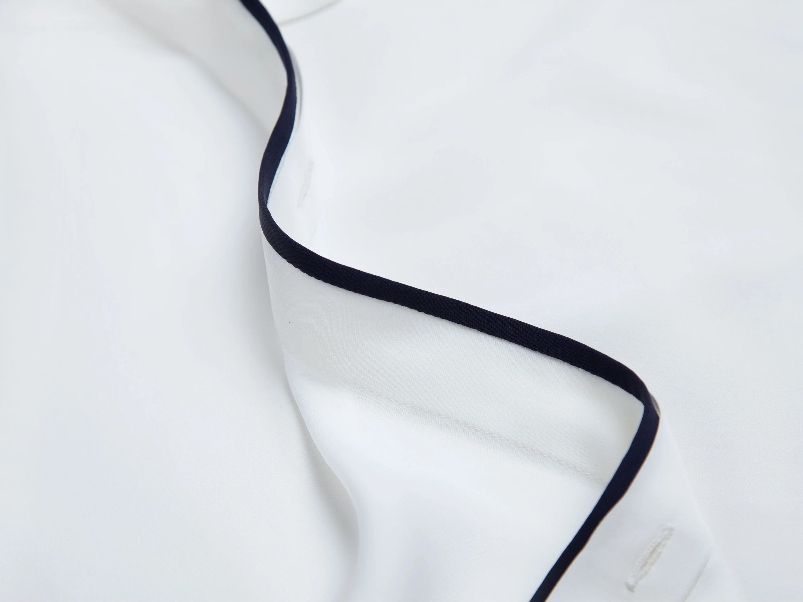 SHORT SLEEVE SILK BLOUSE WITH PIPING DETAILS - Image 8