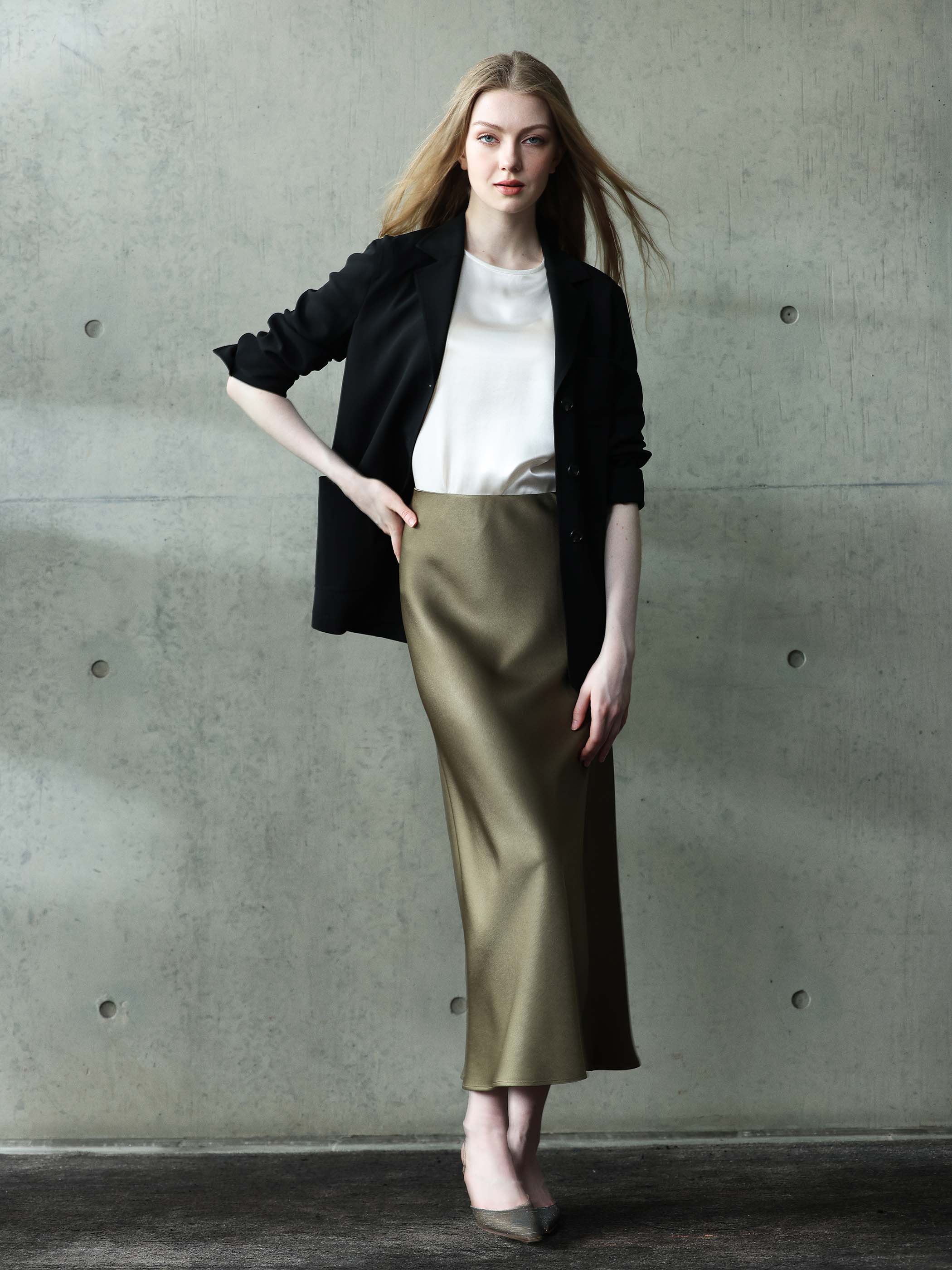 SILK BLOUSE W/ SLEEVE DETAIL - Image 4