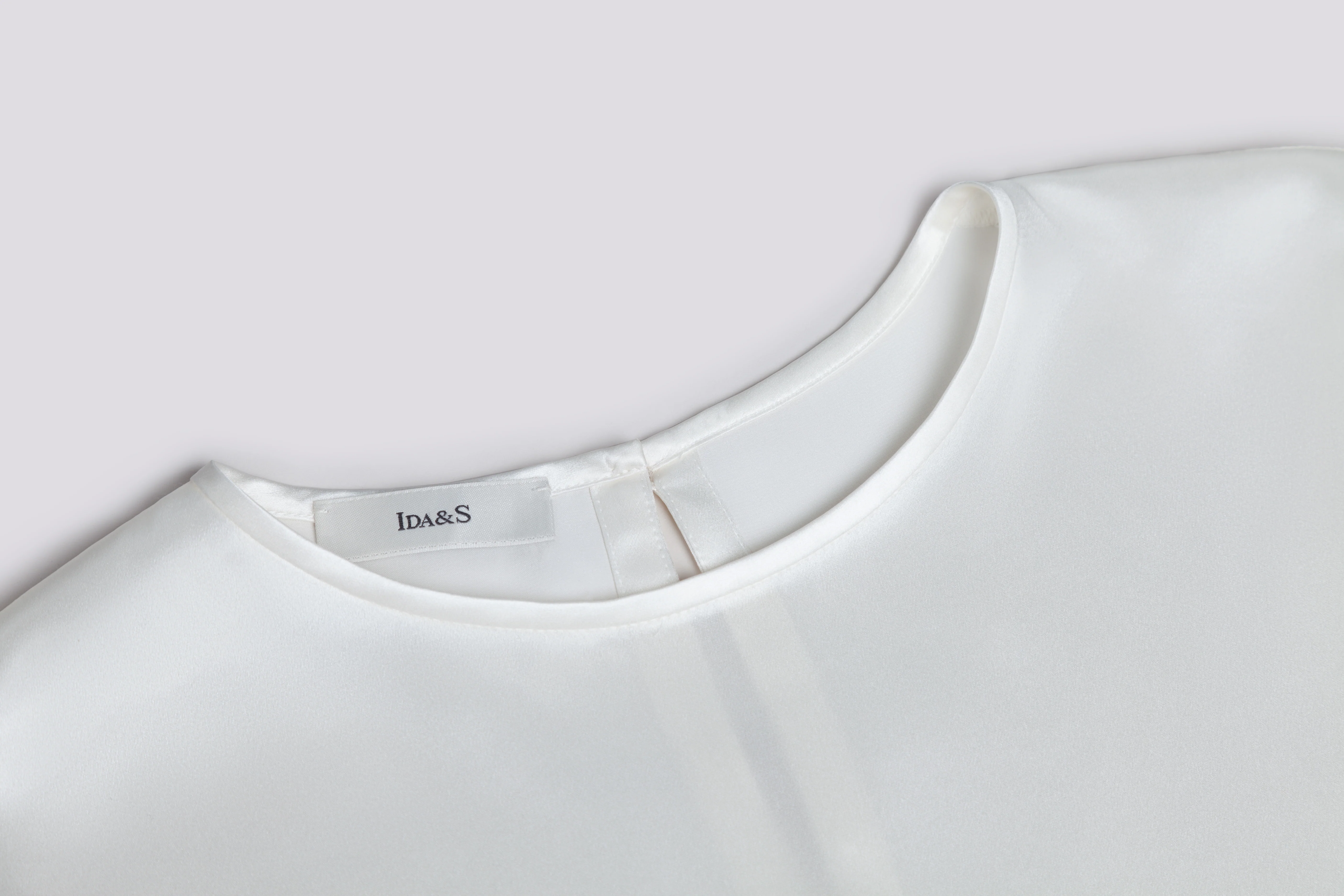 SILK BLOUSE W/ SLEEVE DETAIL - Image 7