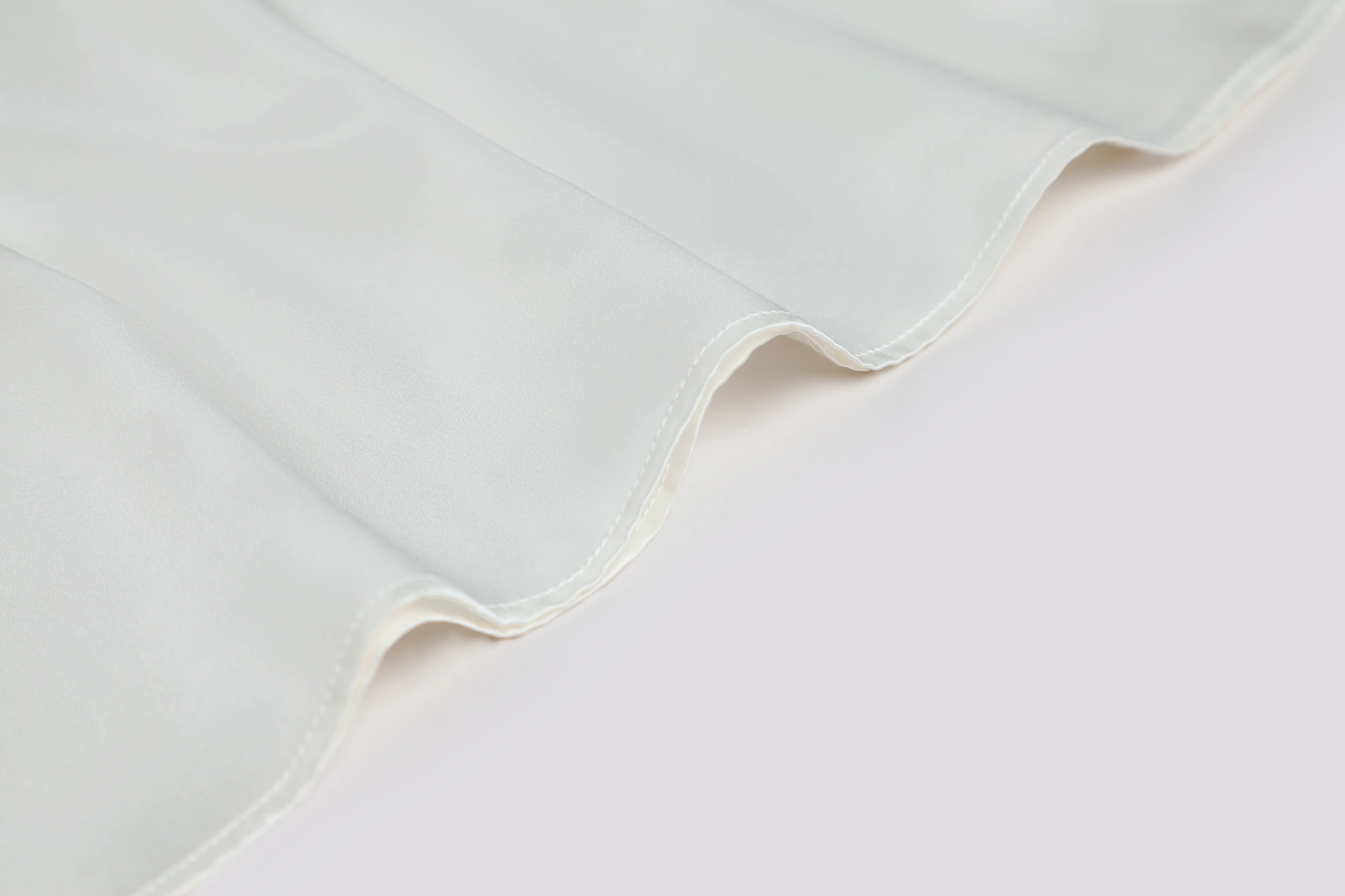 SILK BLOUSE W/ SLEEVE DETAIL - Image 8