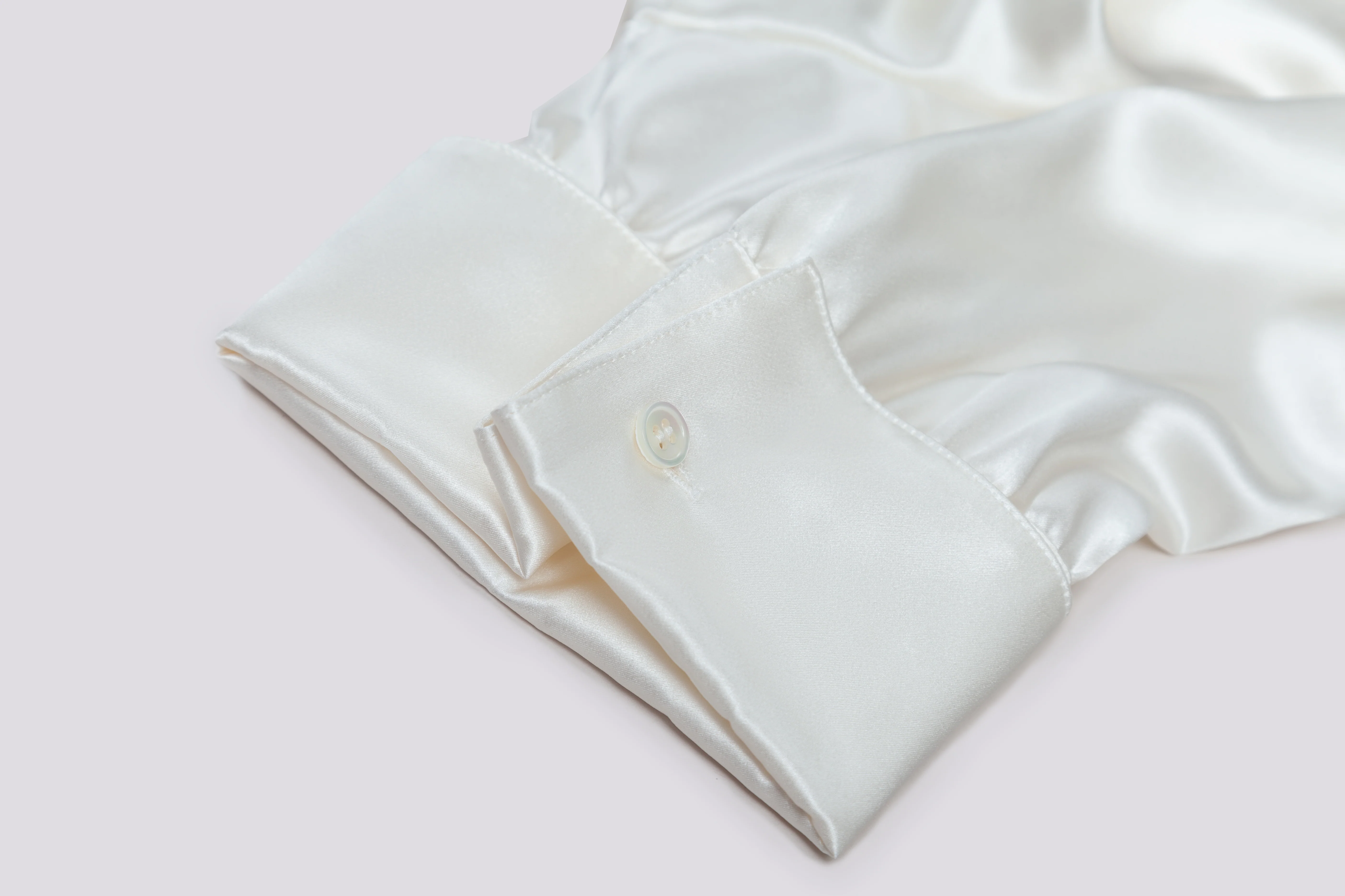 SILK BLOUSE W/ SLEEVE DETAIL - Image 9