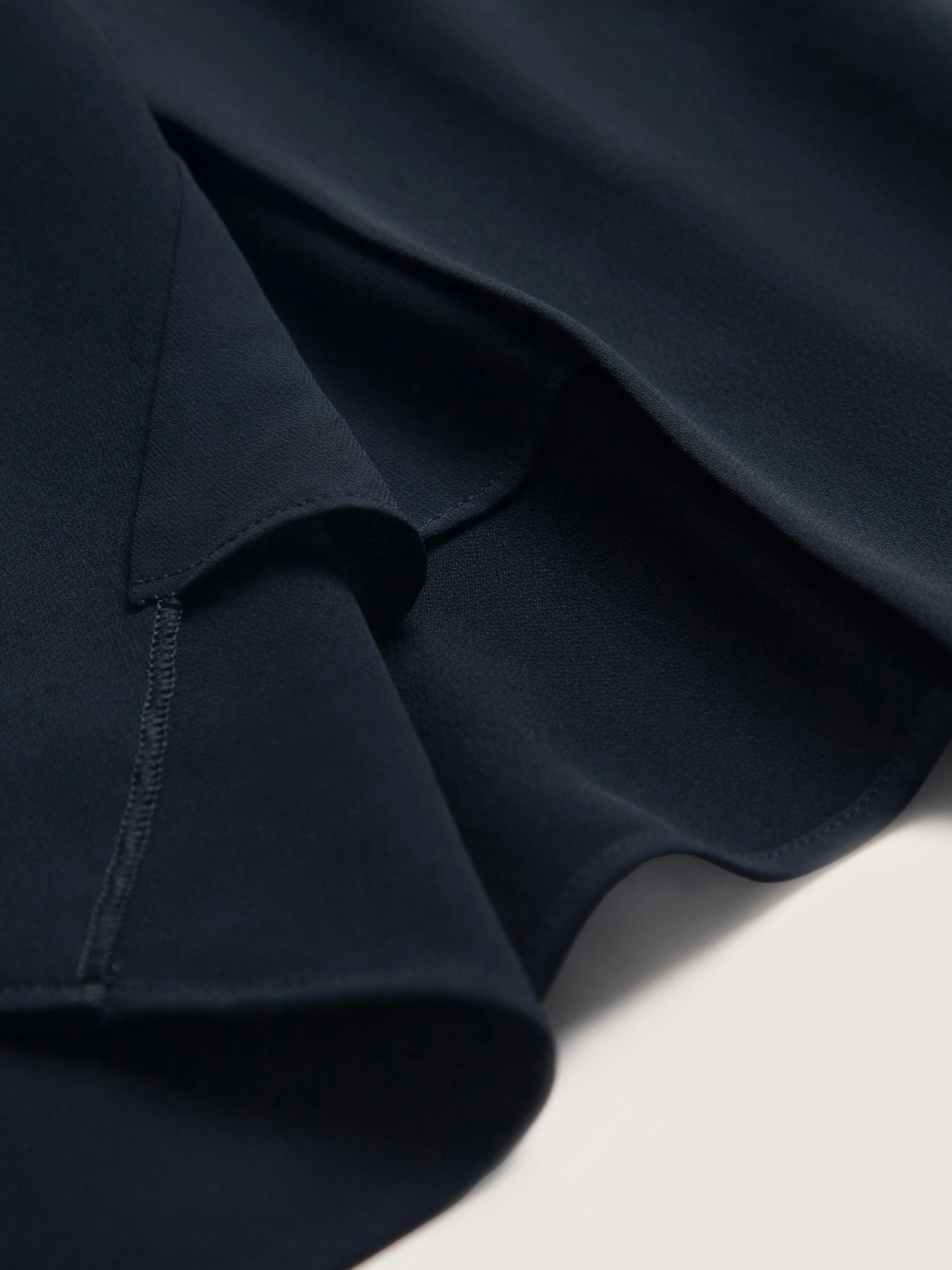 SLEEVELESS CREW NECK DRESS WITH BACK PANEL DETAIL - Image 10