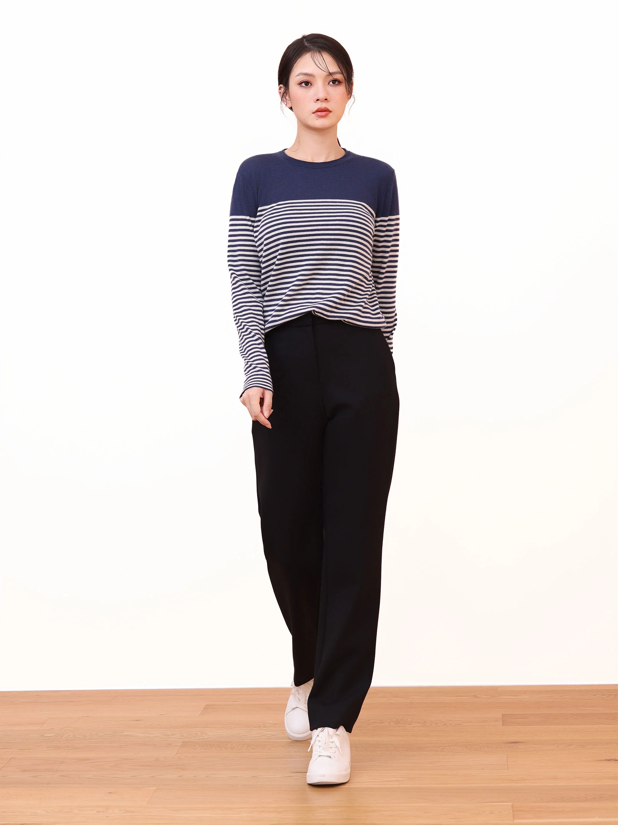 SUPER LIGHTWEIGHT CASHEMERE KNIT TOP - Image 2